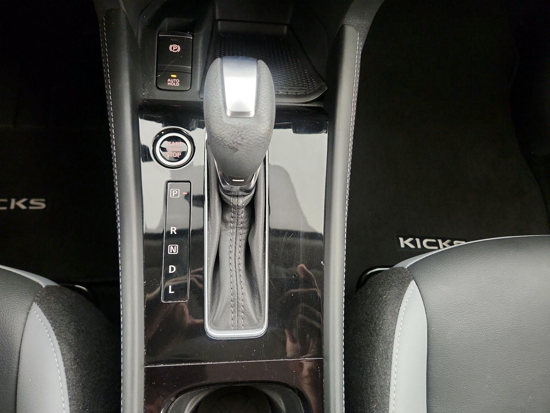 Thumbnail: 2023 Nissan Kicks - 17