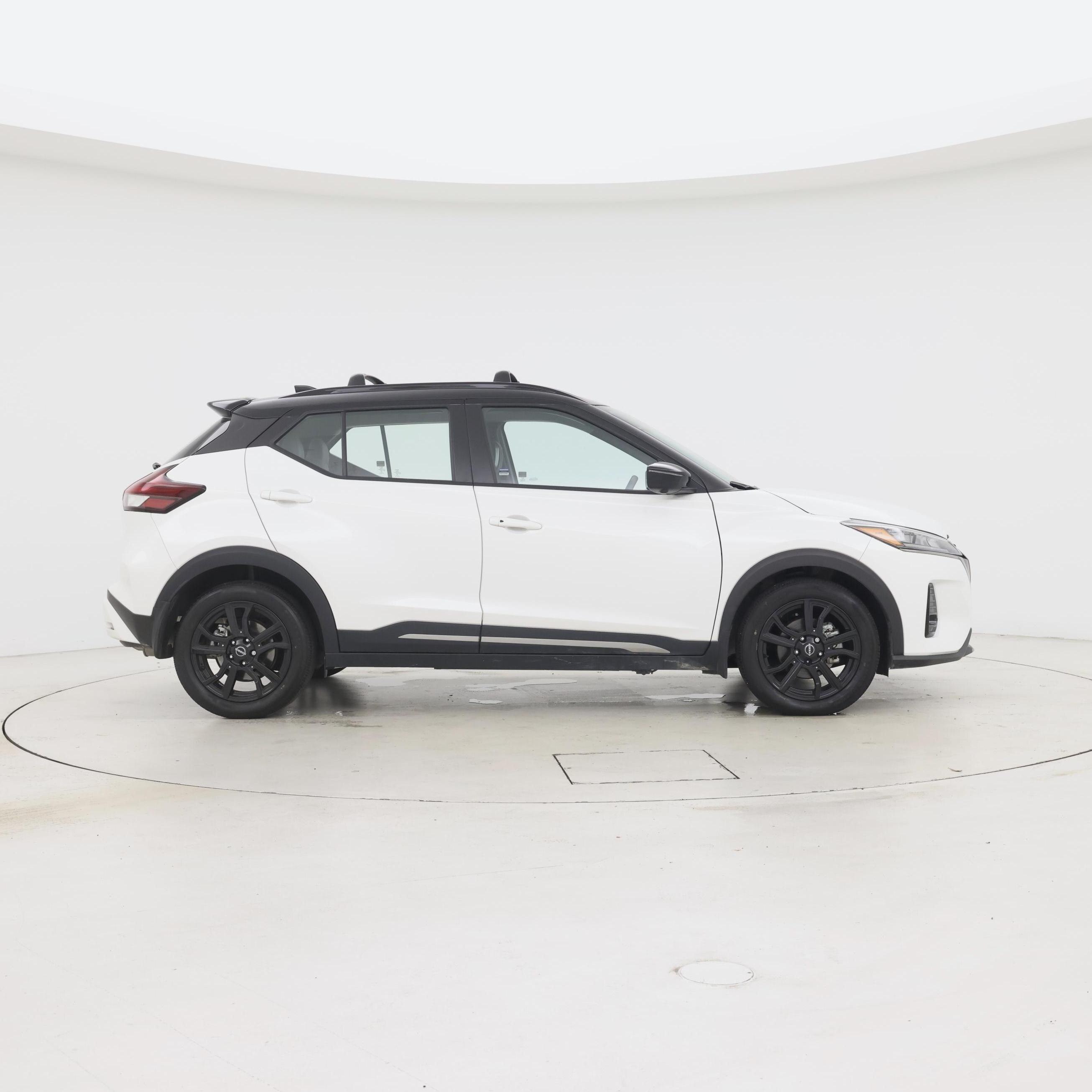 Thumbnail: 2023 Nissan Kicks - 7