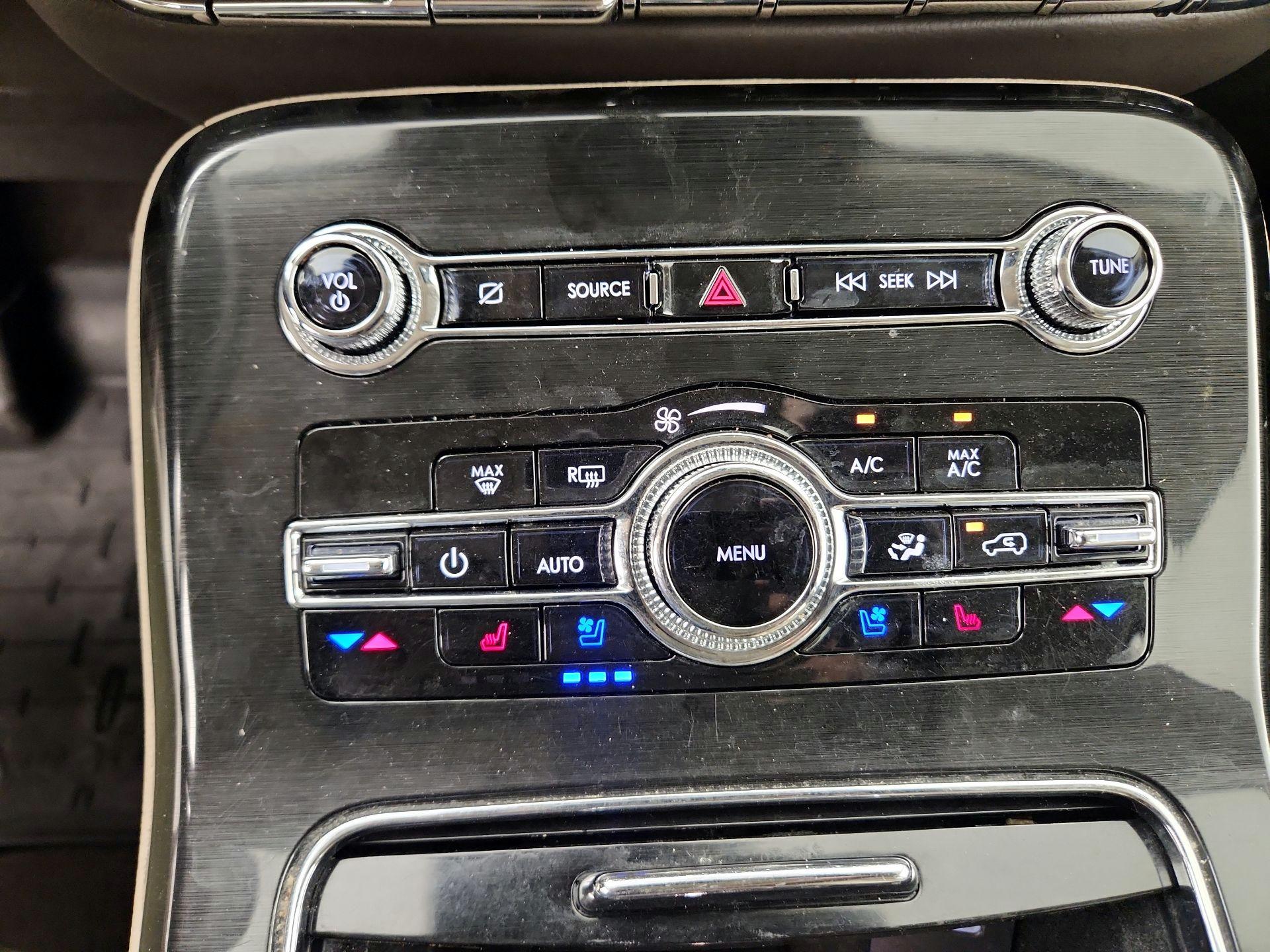 Thumbnail: 2022 Lincoln Nautilus - 17