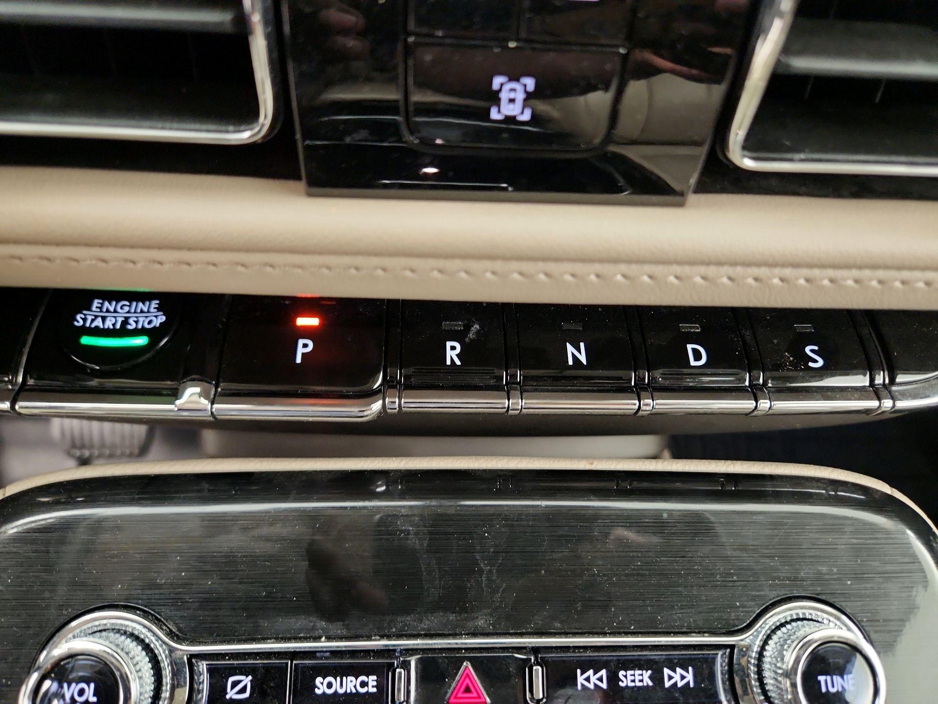 Thumbnail: 2022 Lincoln Nautilus - 18