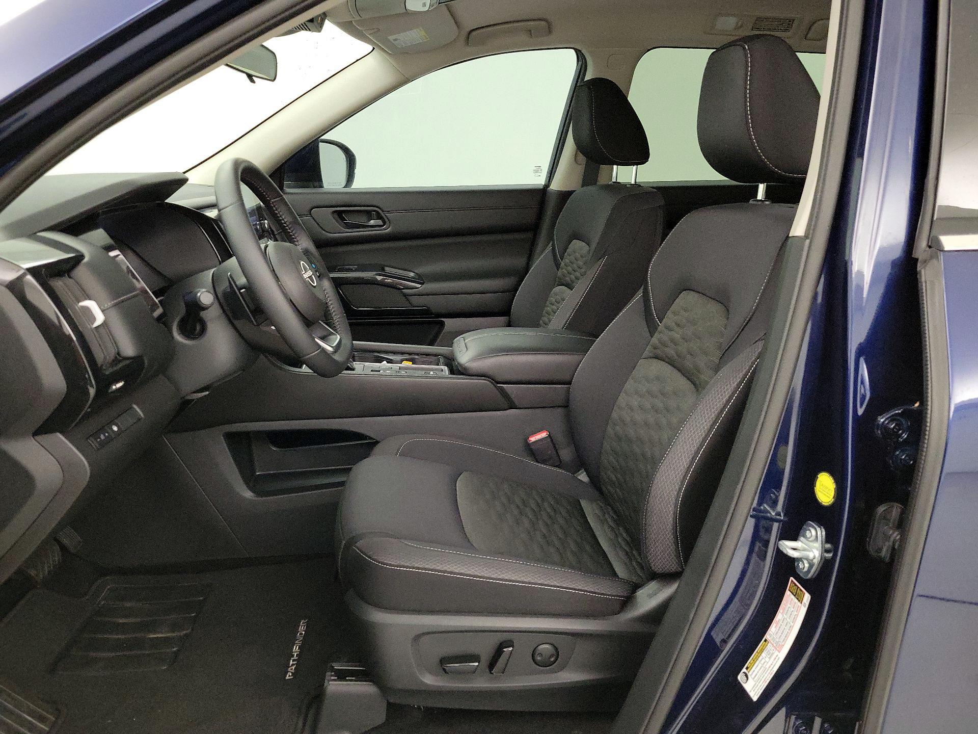 Thumbnail: 2024 Nissan Pathfinder - 11