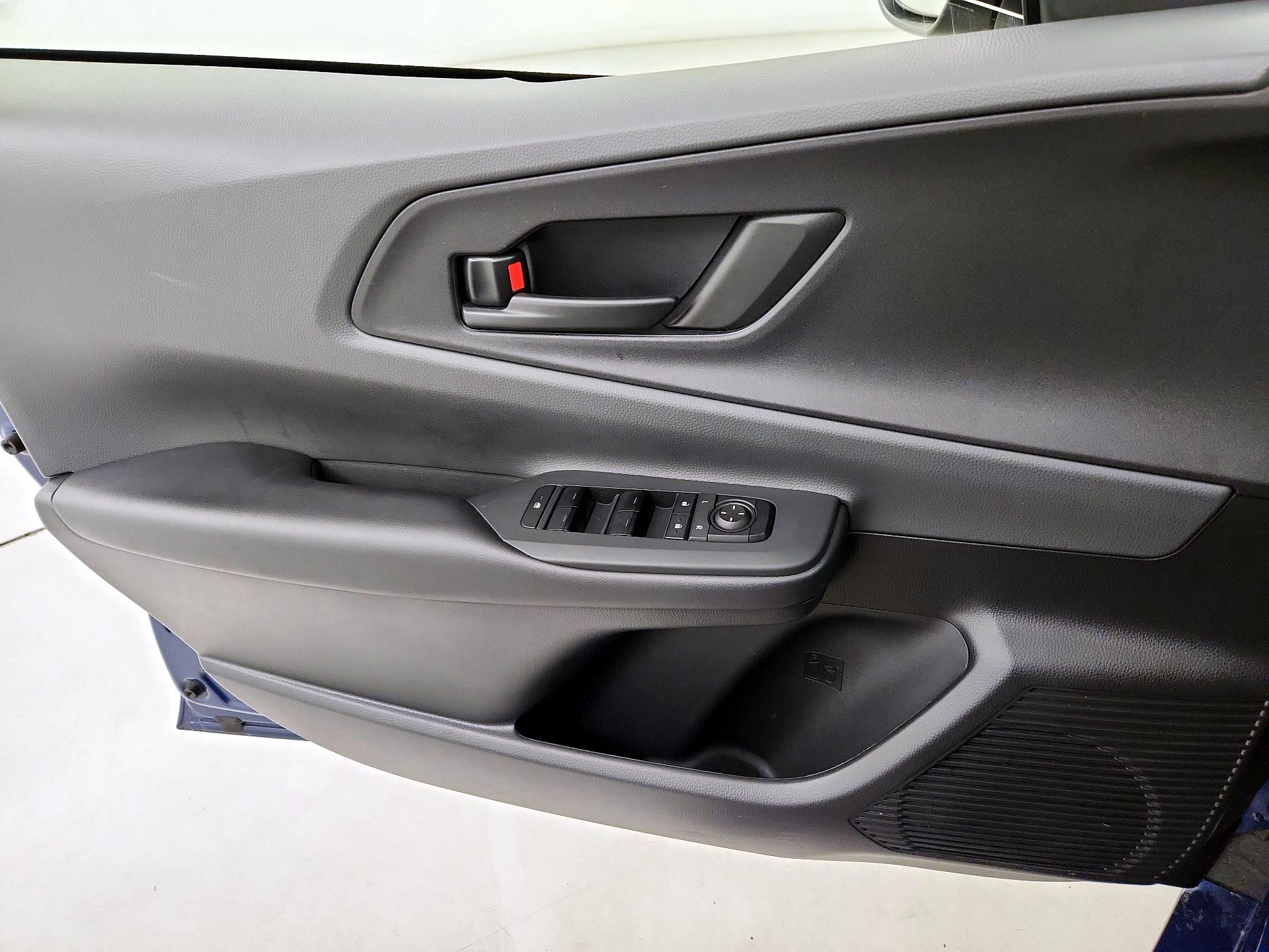 Thumbnail: 2025 Toyota Prius - 12