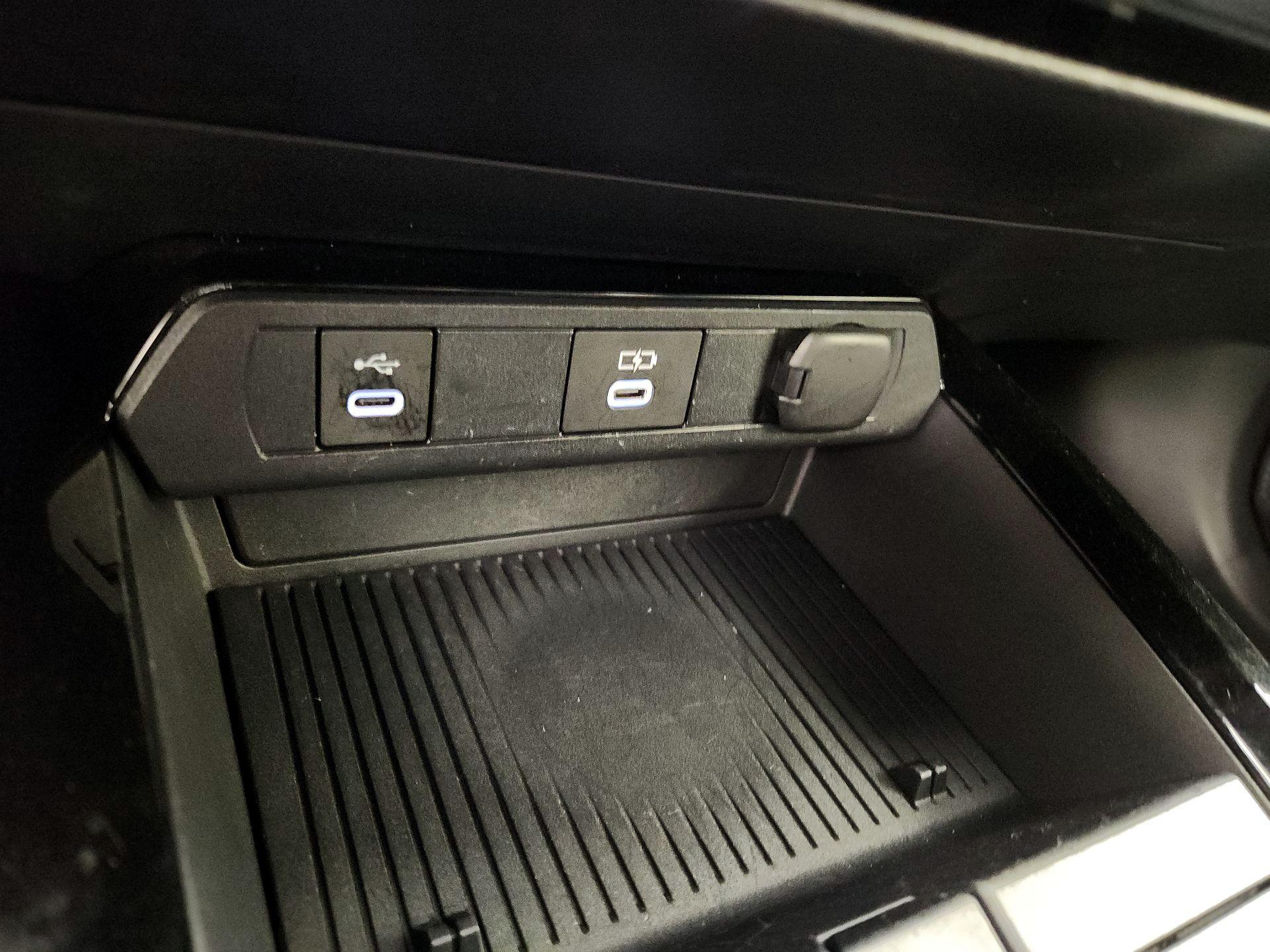 Thumbnail: 2025 Toyota Prius - 18