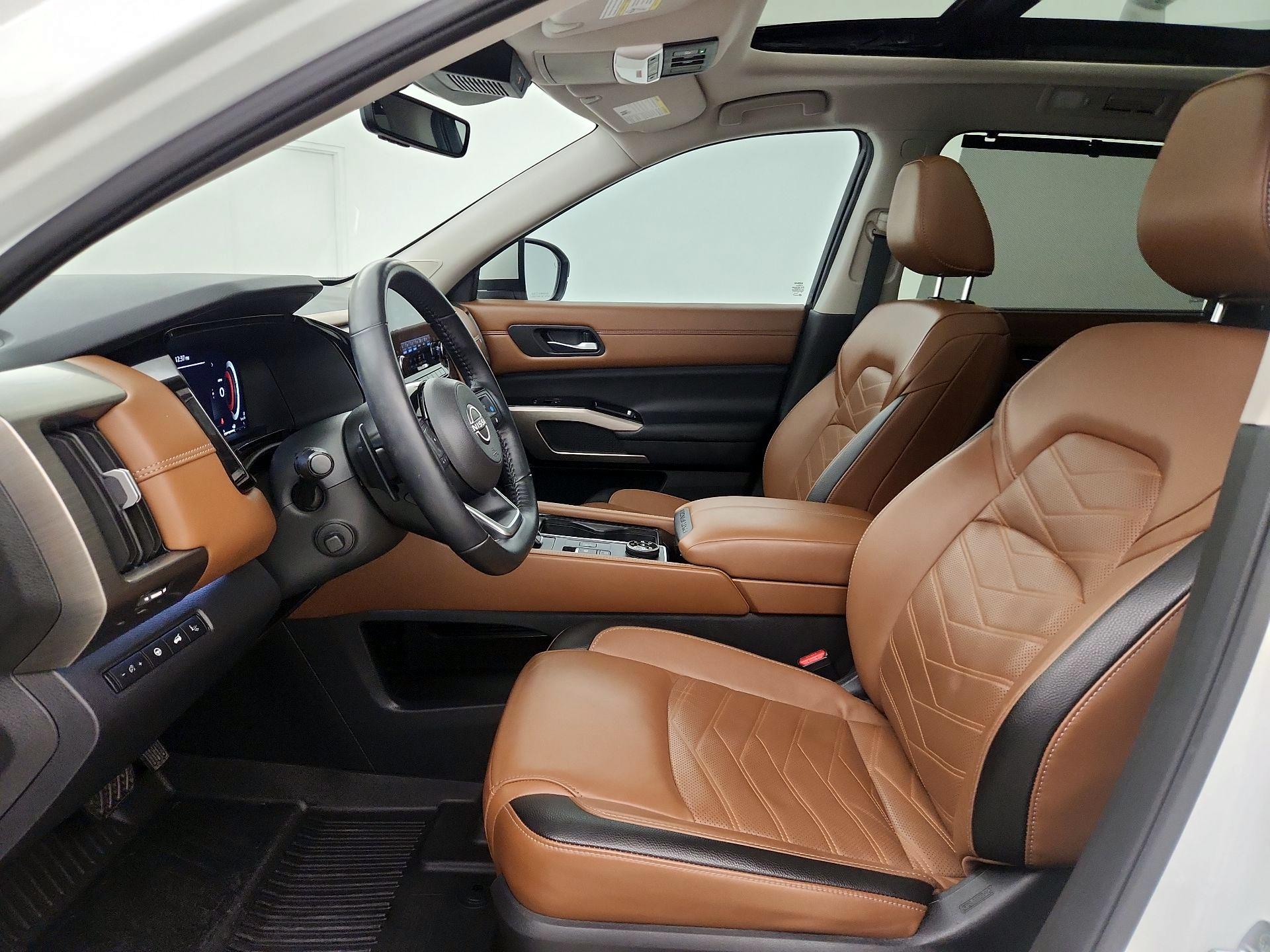 Thumbnail: 2023 Nissan Pathfinder - 11