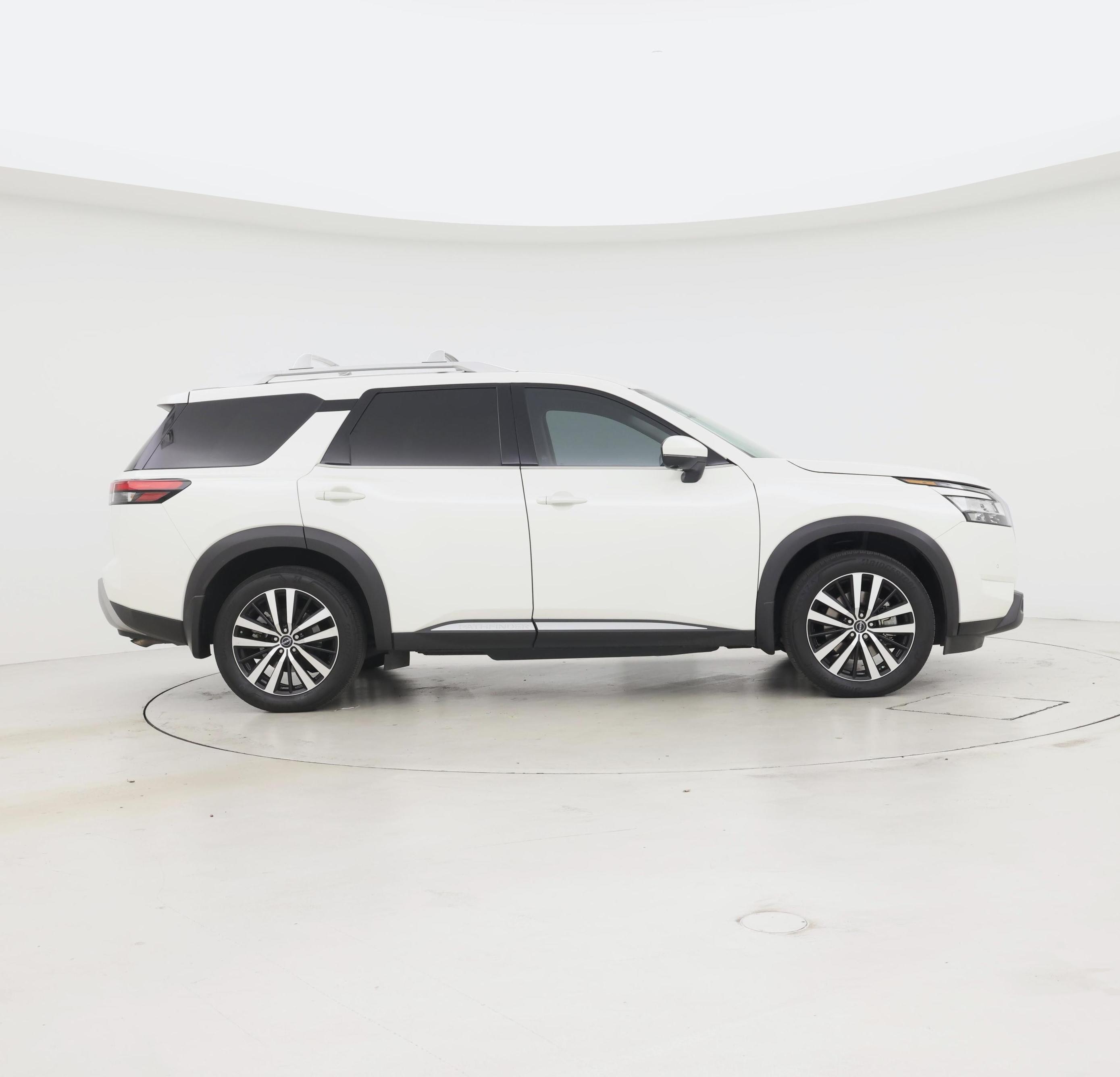 Thumbnail: 2023 Nissan Pathfinder - 7