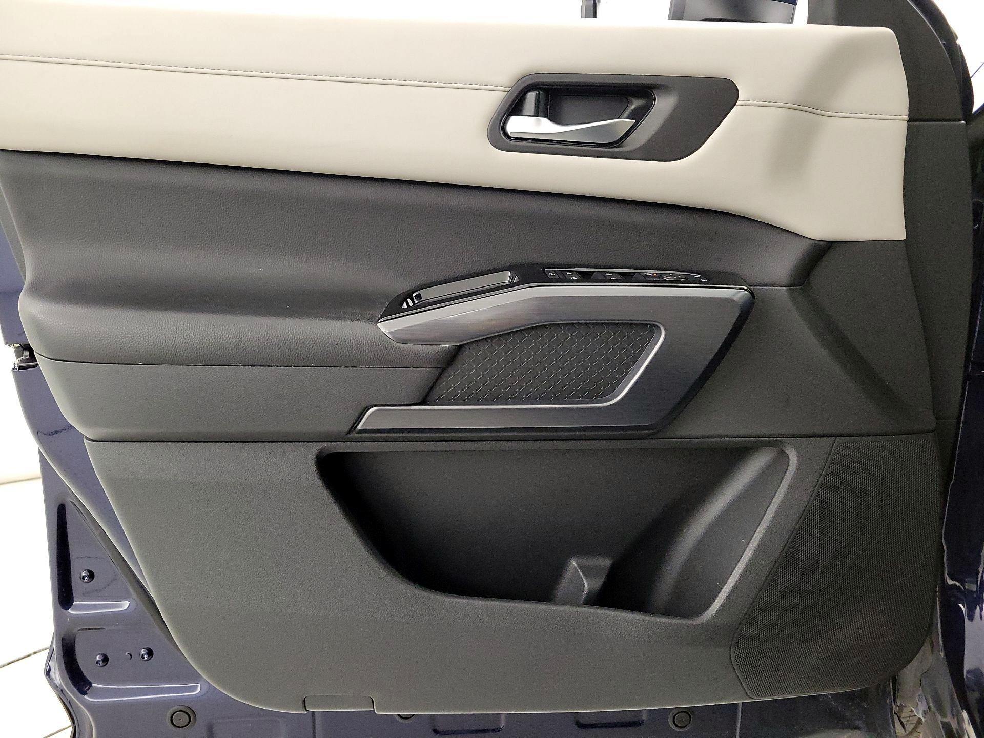 Thumbnail: 2023 Nissan Pathfinder - 12