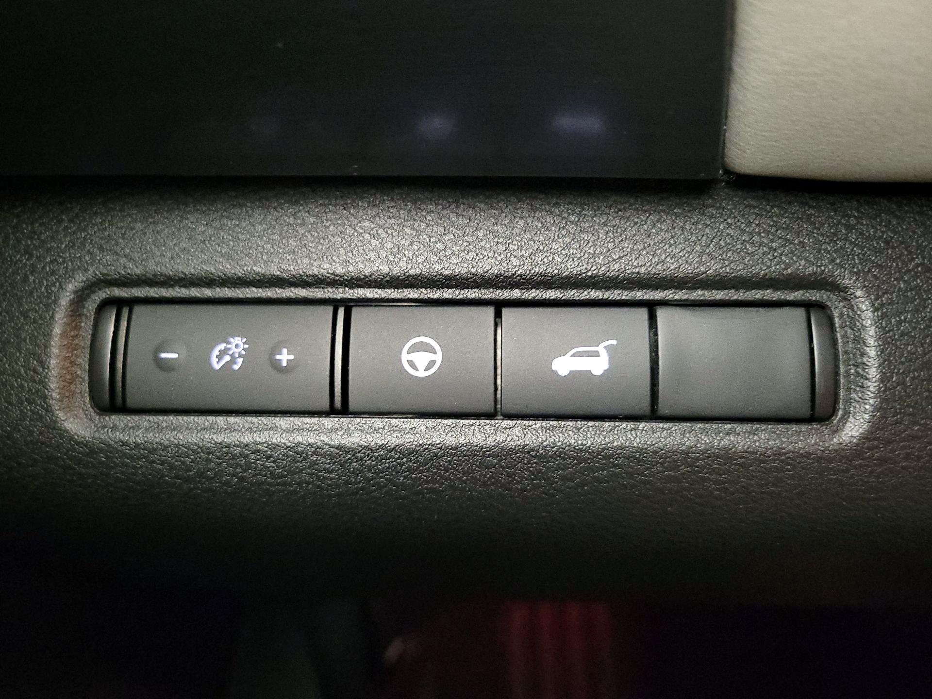 Thumbnail: 2023 Nissan Pathfinder - 13