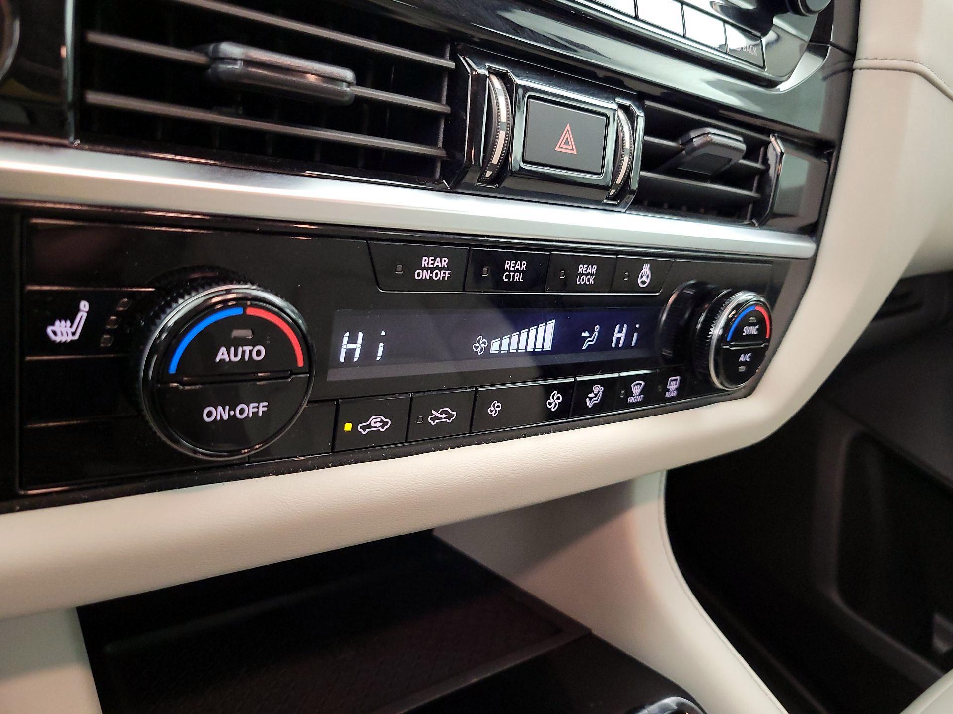 Thumbnail: 2023 Nissan Pathfinder - 16