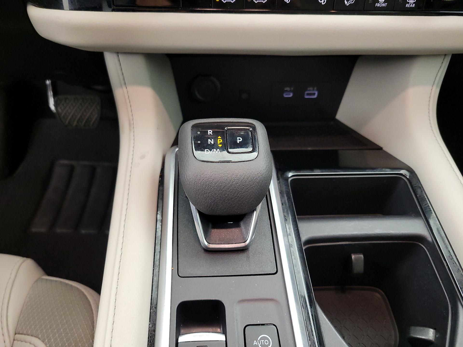 Thumbnail: 2023 Nissan Pathfinder - 17