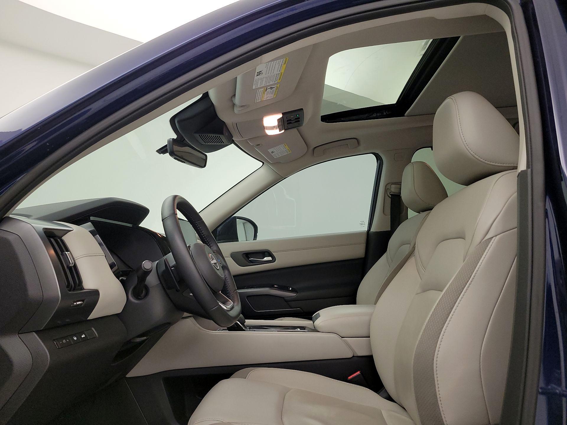 Thumbnail: 2023 Nissan Pathfinder - 19