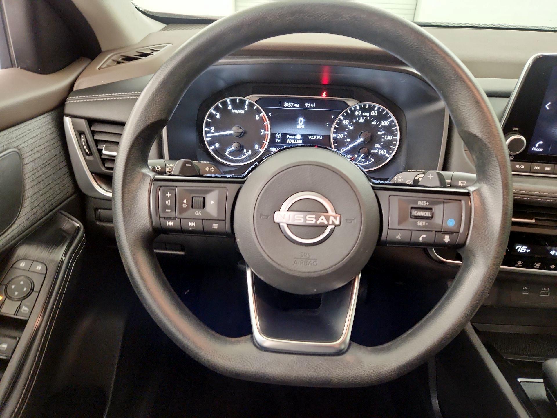 Thumbnail: 2023 Nissan Rogue - 10