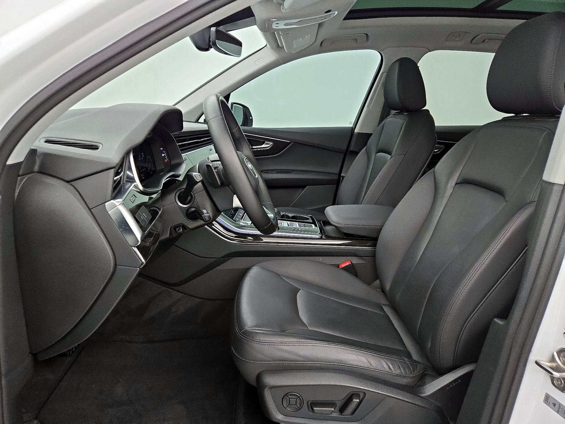 Thumbnail: 2022 Audi Q7 - 11