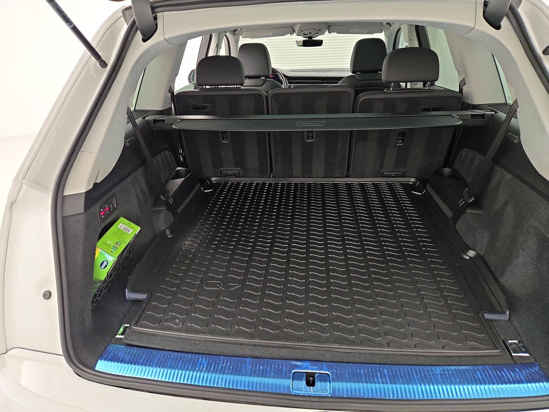 Thumbnail: 2022 Audi Q7 - 20