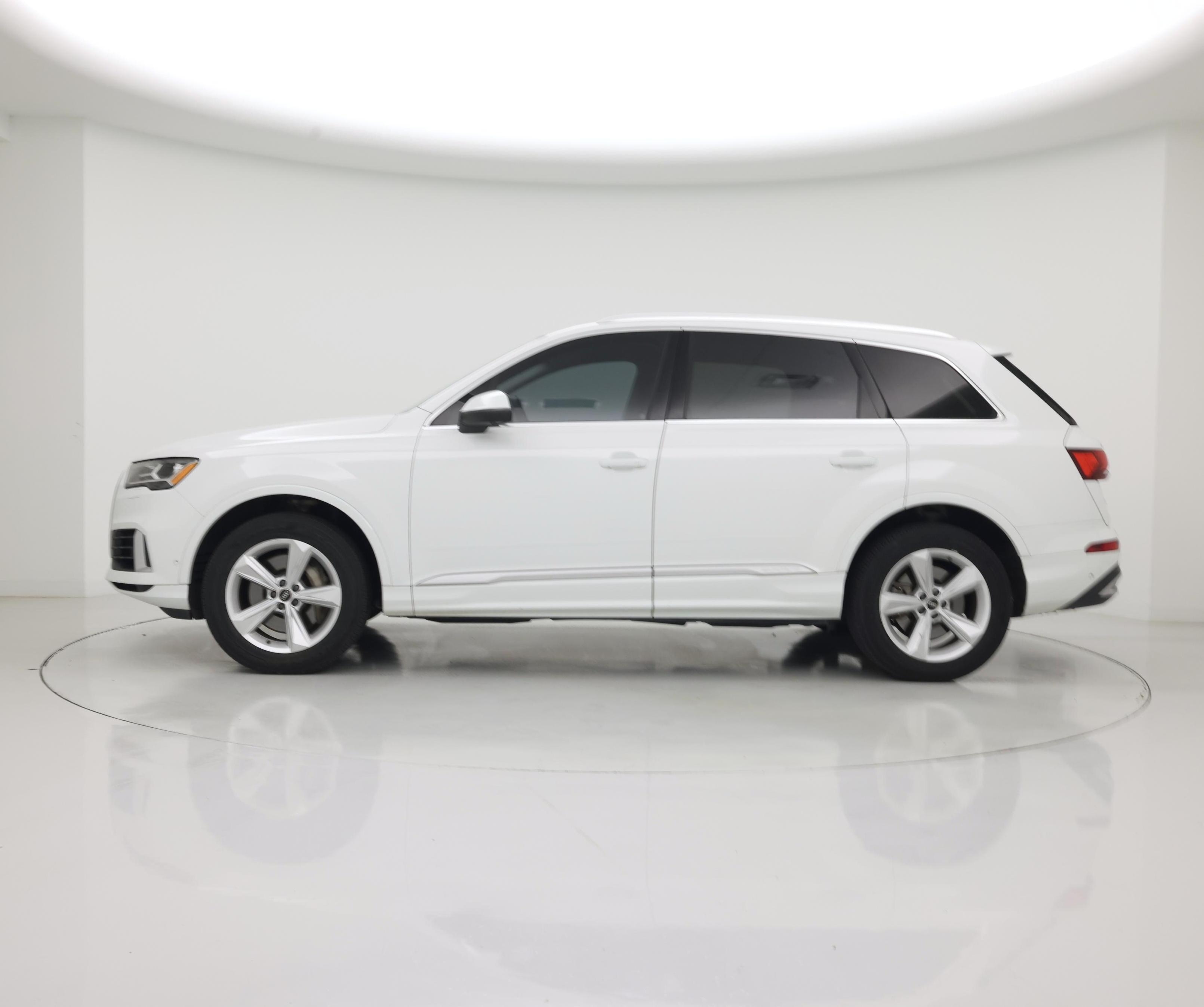 Thumbnail: 2022 Audi Q7 - 3