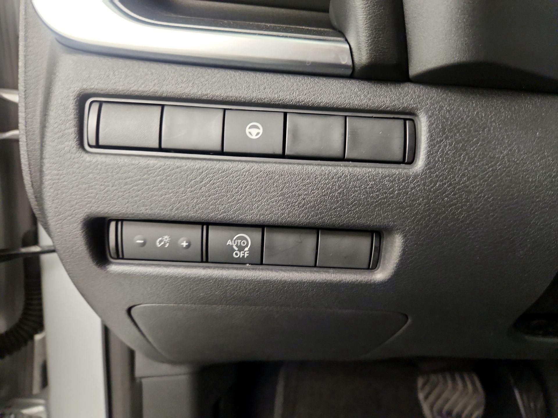 Thumbnail: 2023 Nissan Rogue - 13