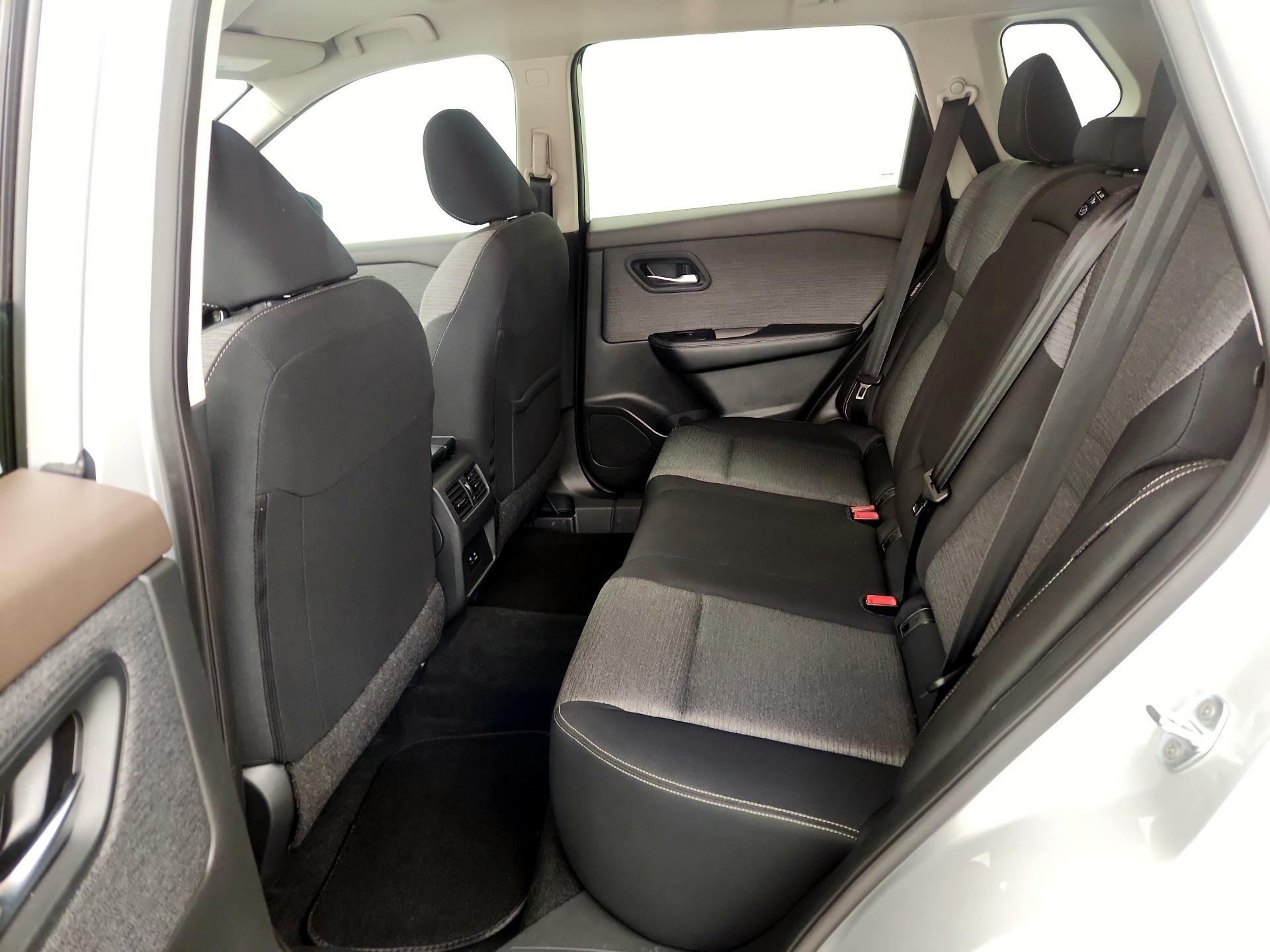 Thumbnail: 2023 Nissan Rogue - 19