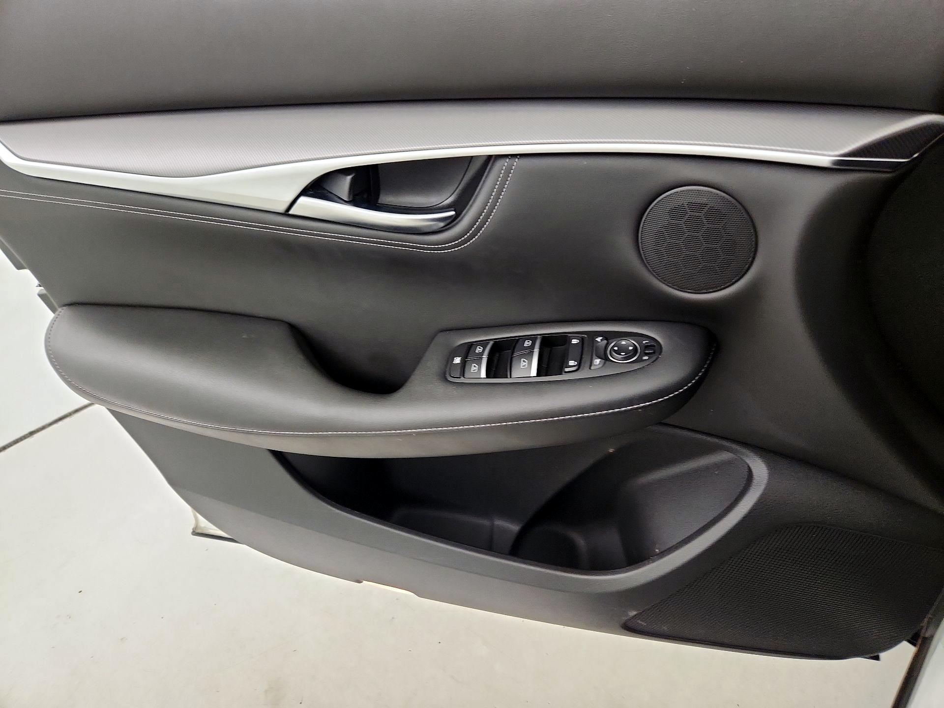 Thumbnail: 2023 INFINITI QX55 - 12