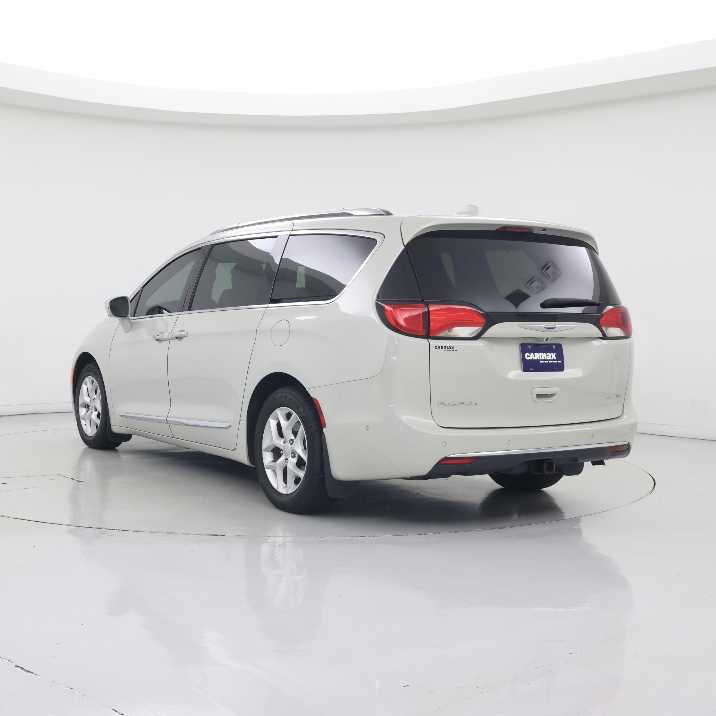 Thumbnail: 2020 Chrysler Pacifica - 2