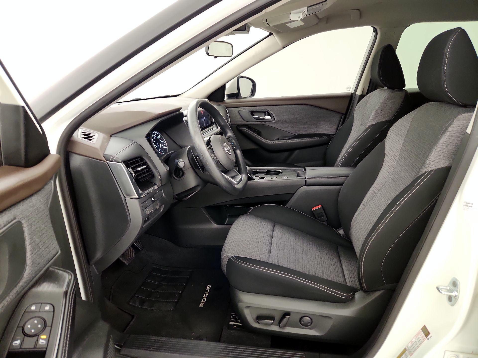 Thumbnail: 2023 Nissan Rogue - 11