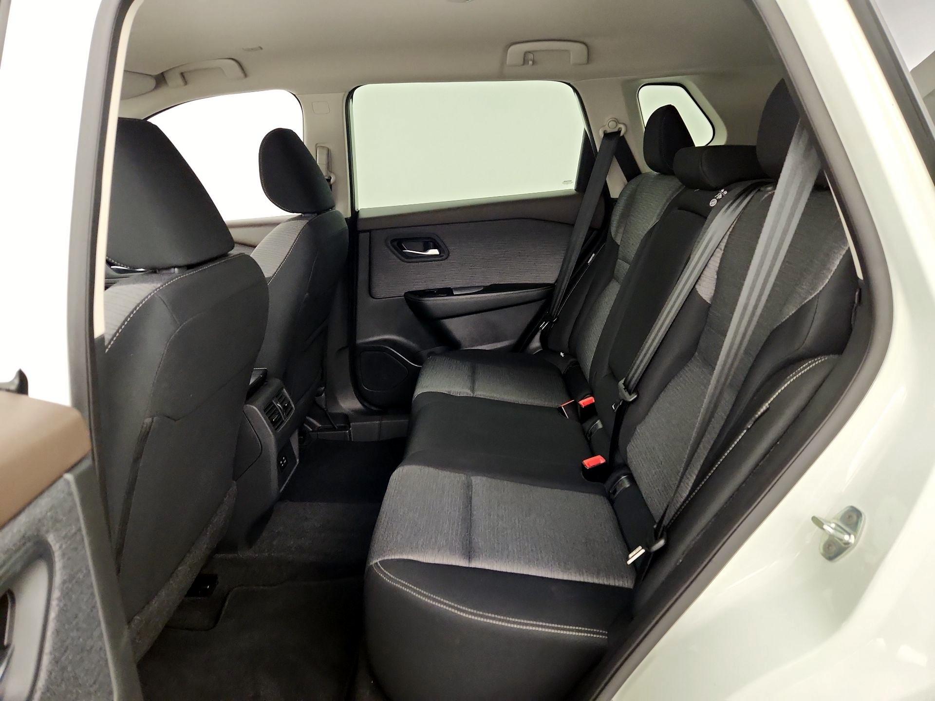 Thumbnail: 2023 Nissan Rogue - 19