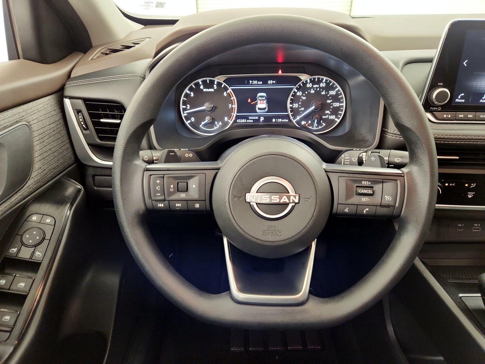 Thumbnail: 2023 Nissan Rogue - 10