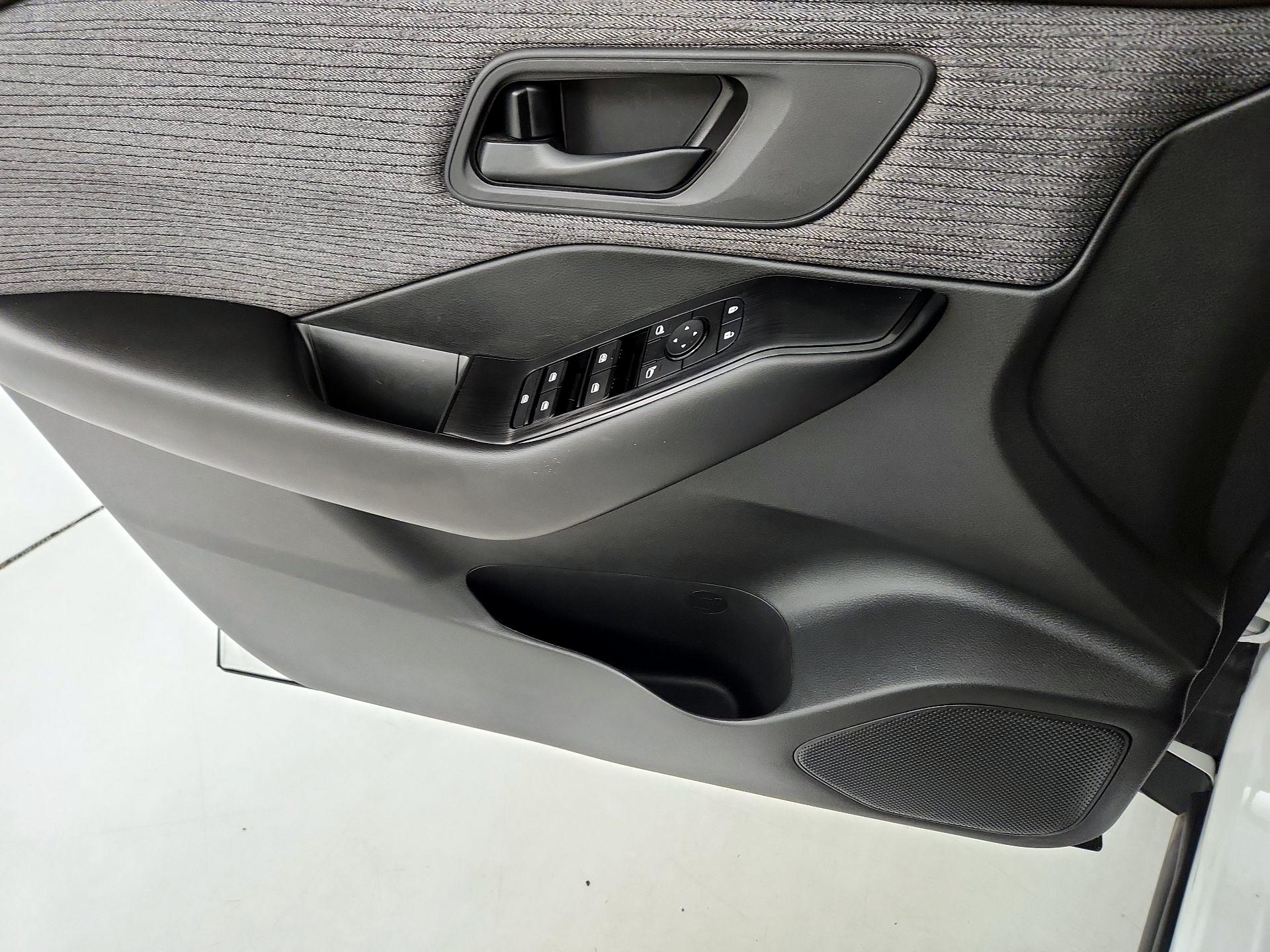 Thumbnail: 2023 Nissan Rogue - 12