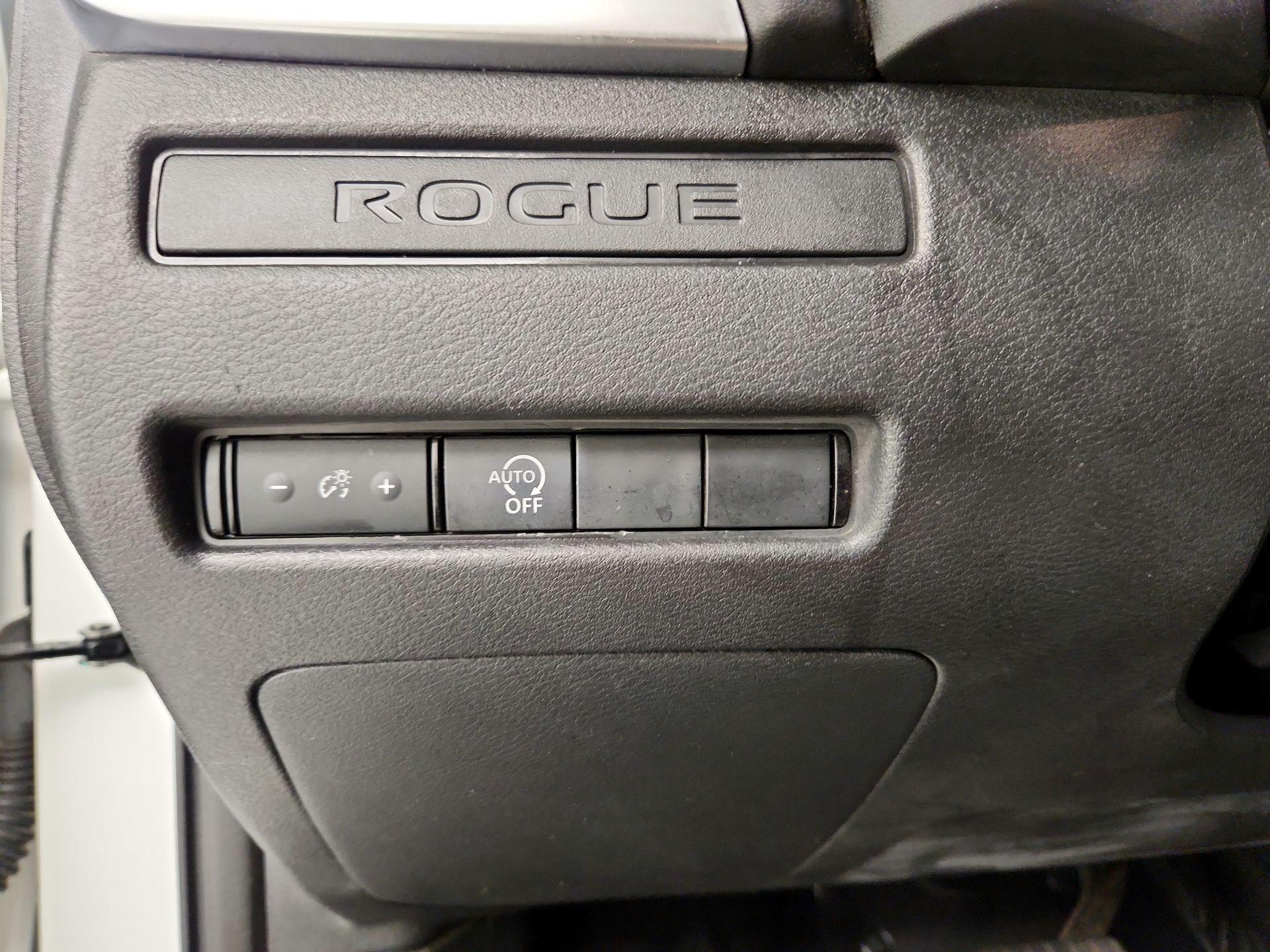 Thumbnail: 2023 Nissan Rogue - 13