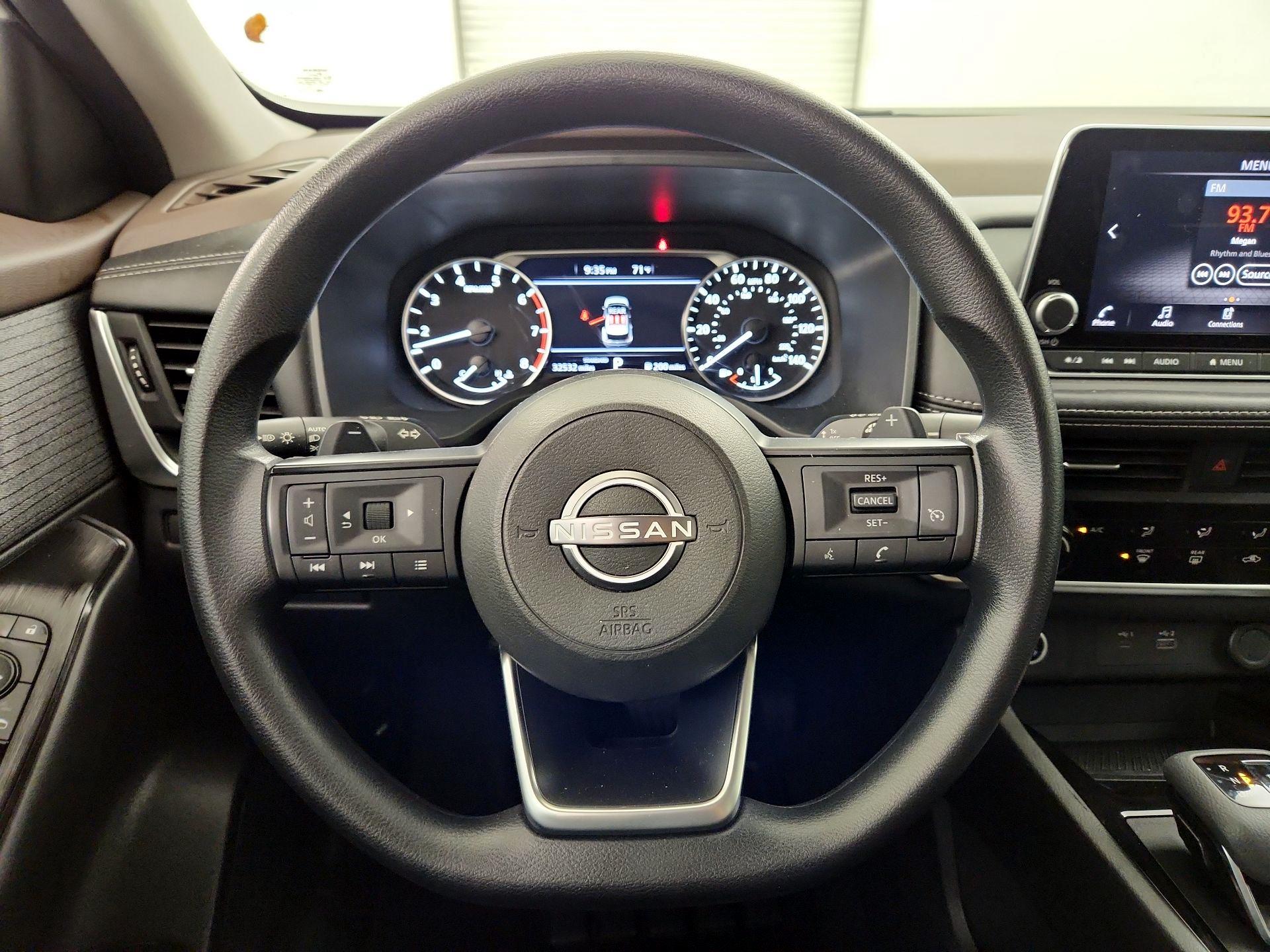 Thumbnail: 2023 Nissan Rogue - 10