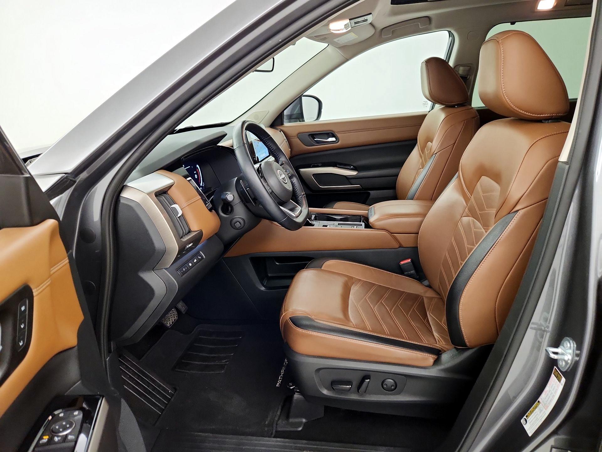 Thumbnail: 2023 Nissan Pathfinder - 11