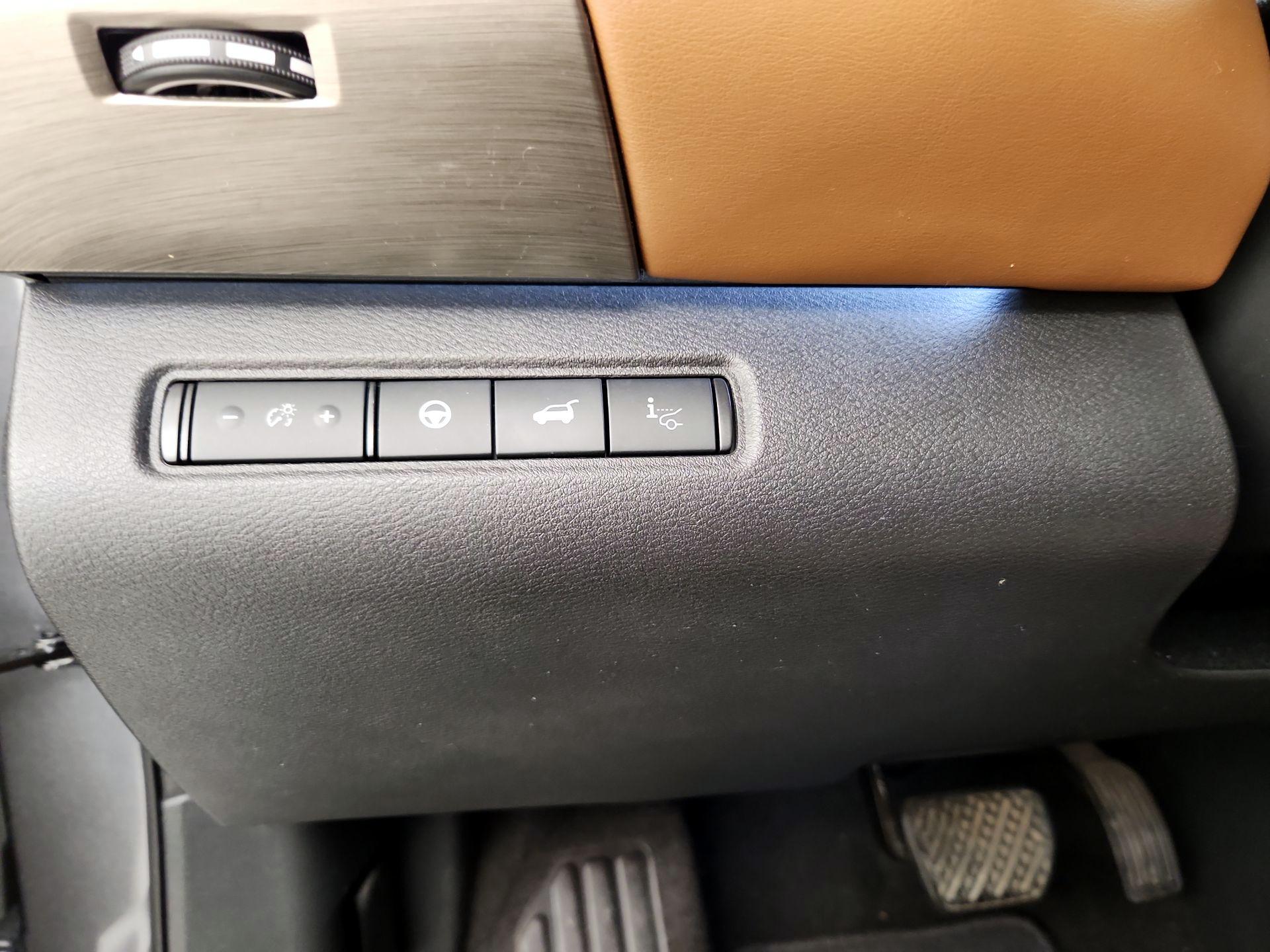 Thumbnail: 2023 Nissan Pathfinder - 13