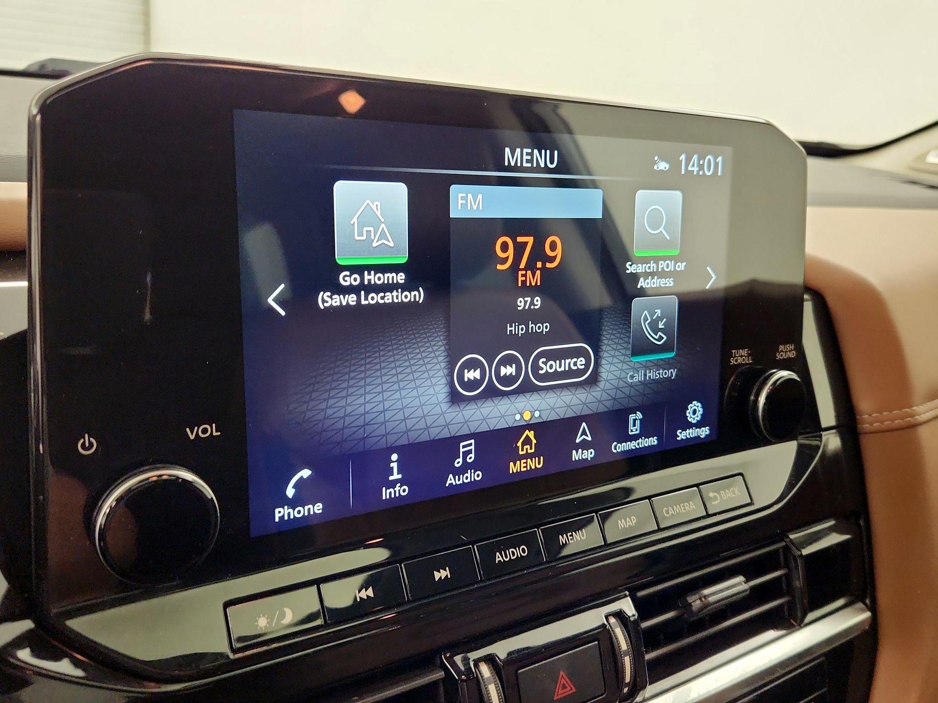 Thumbnail: 2023 Nissan Pathfinder - 16