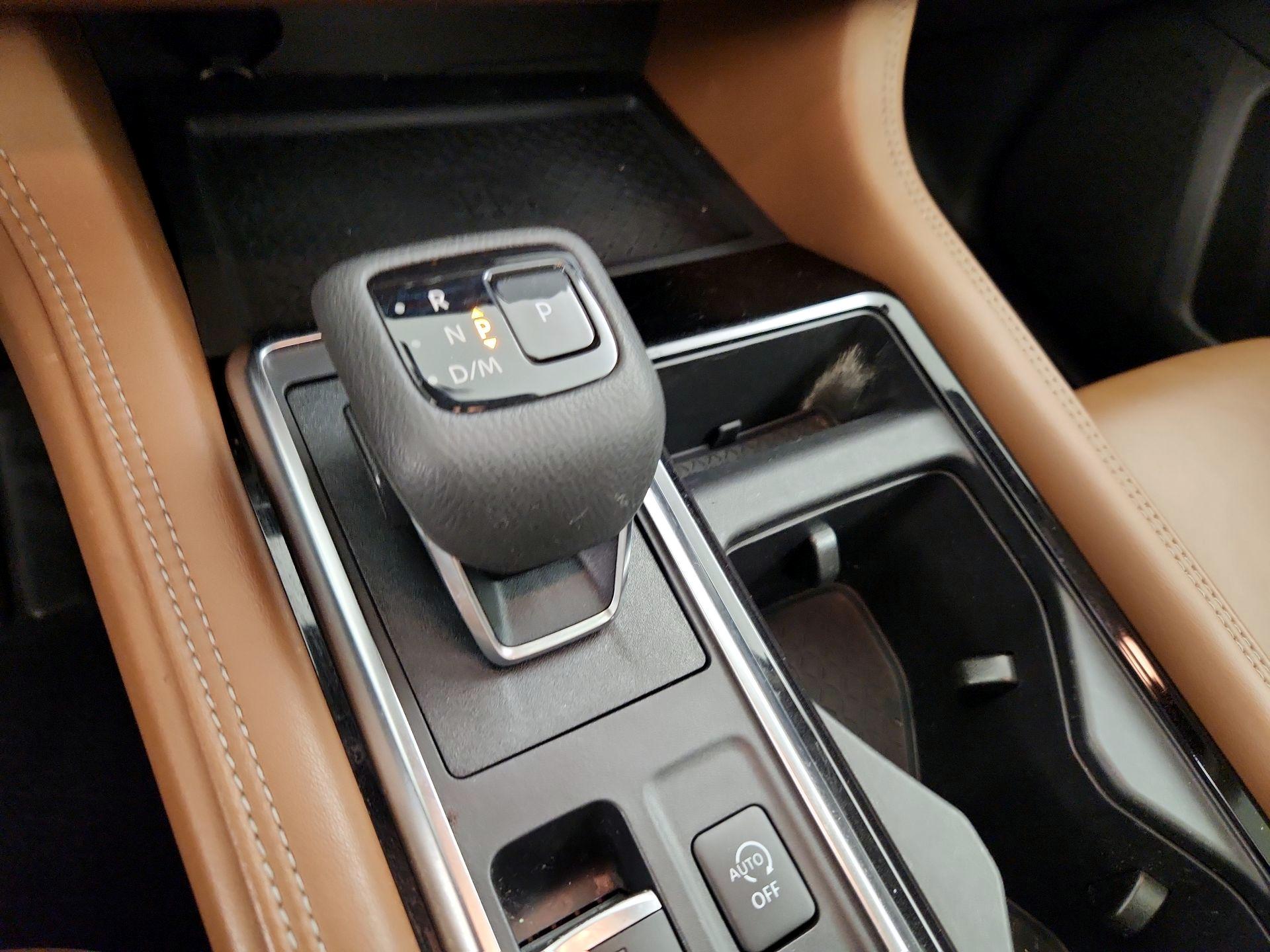 Thumbnail: 2023 Nissan Pathfinder - 18