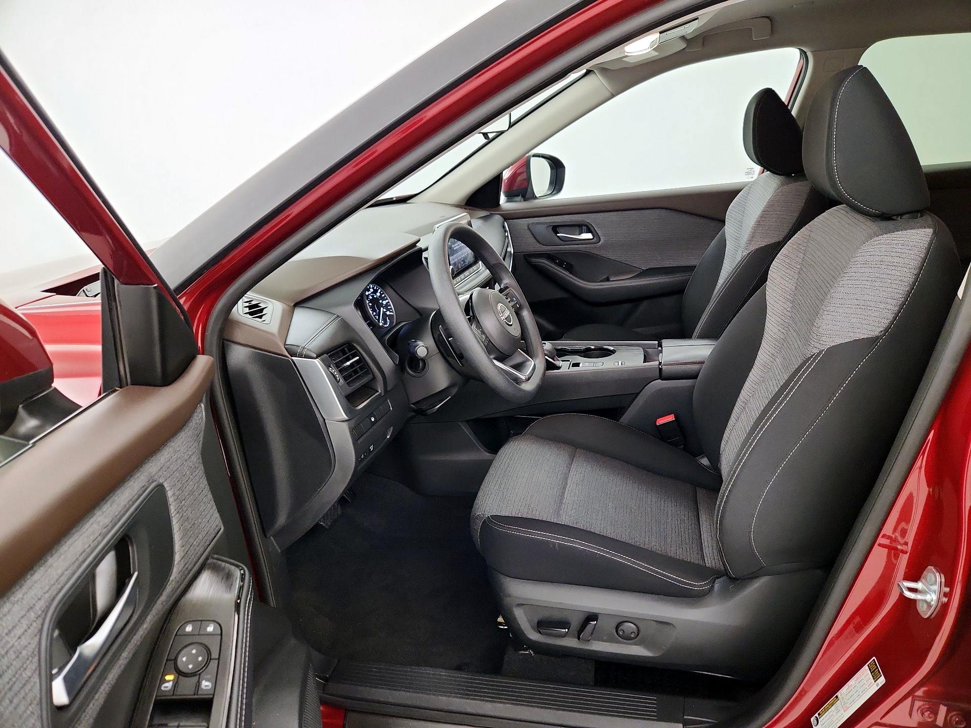 Thumbnail: 2023 Nissan Rogue - 11