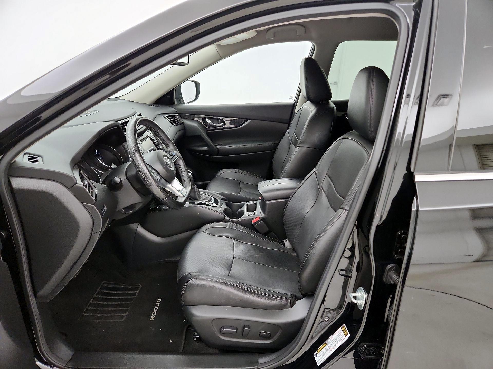 Thumbnail: 2020 Nissan Rogue - 11