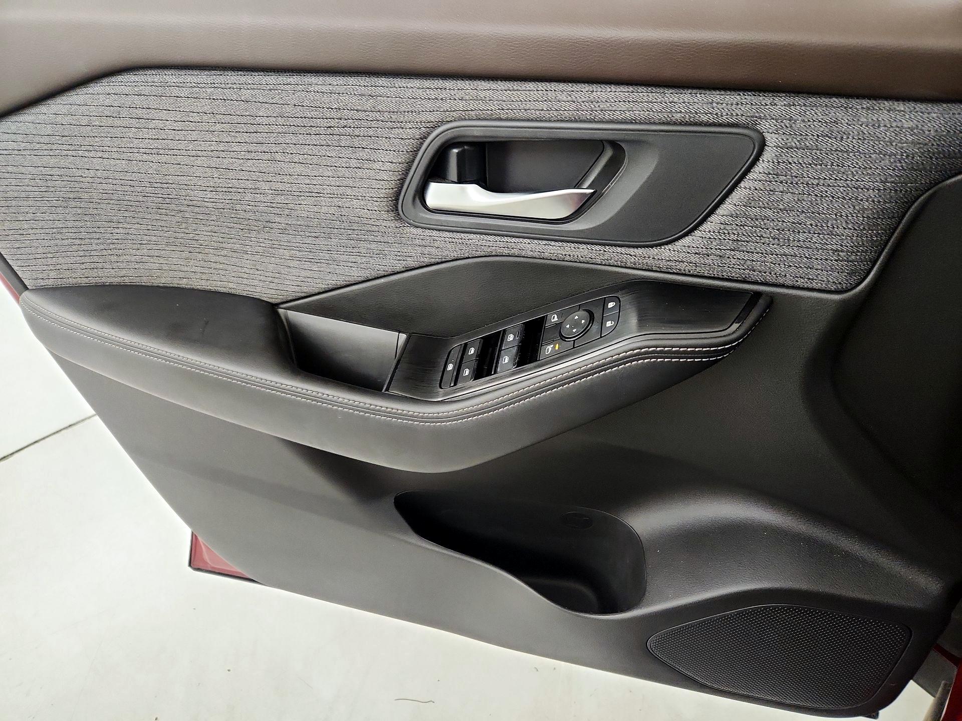 Thumbnail: 2023 Nissan Rogue - 12