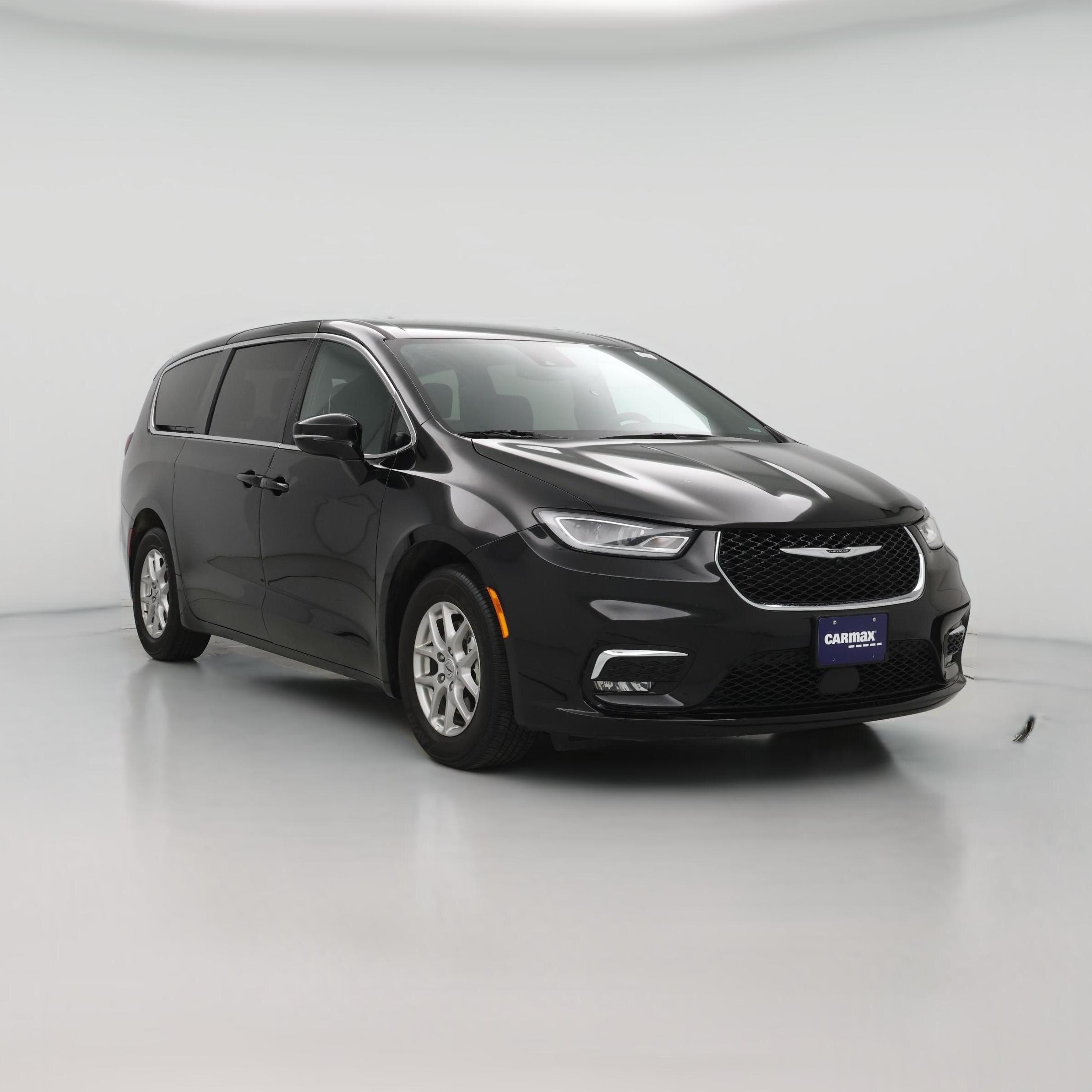 Thumbnail: 2025 Chrysler Pacifica - 1