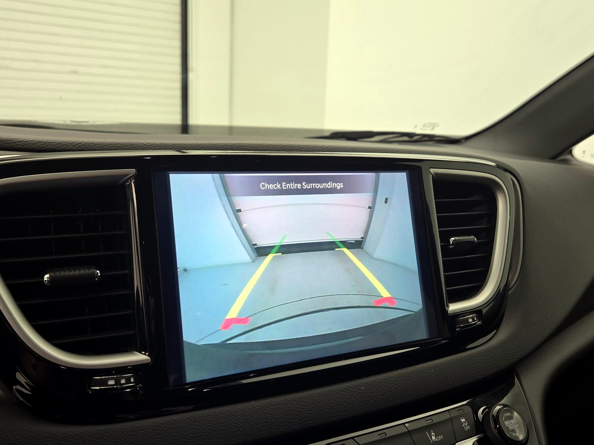 Thumbnail: 2025 Chrysler Pacifica - 14