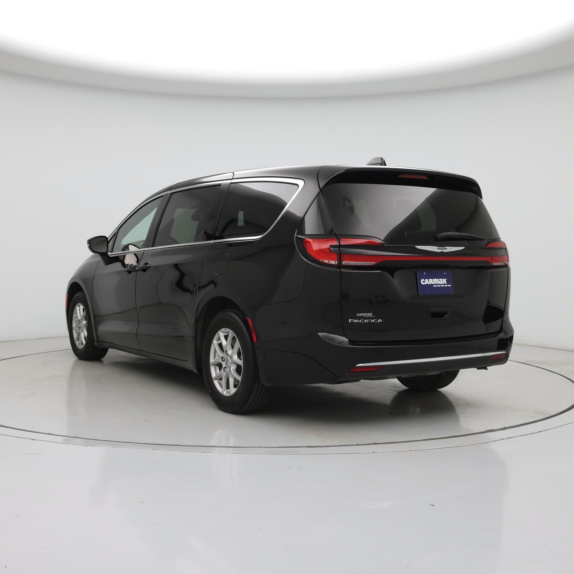 Thumbnail: 2025 Chrysler Pacifica - 2