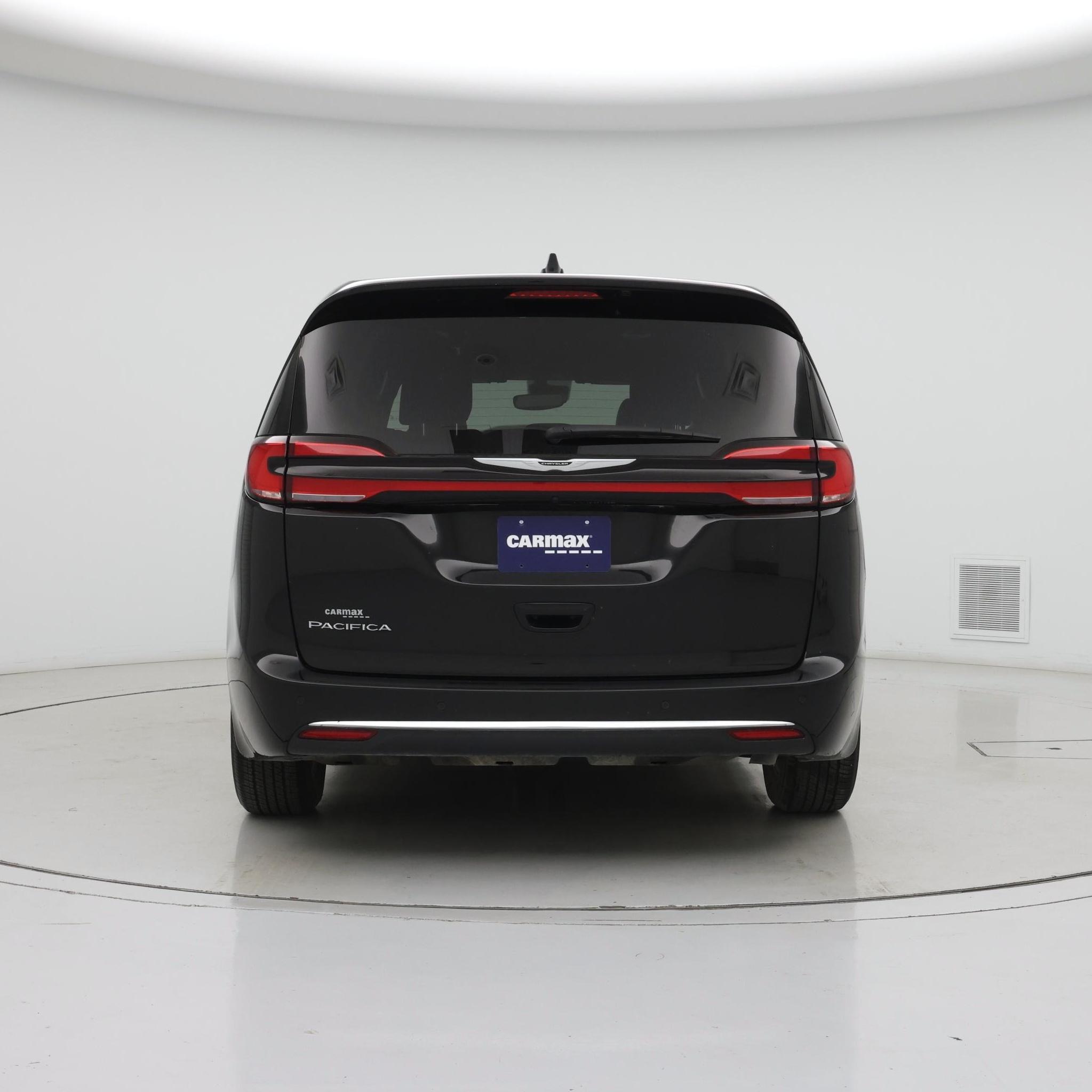 Thumbnail: 2025 Chrysler Pacifica - 6