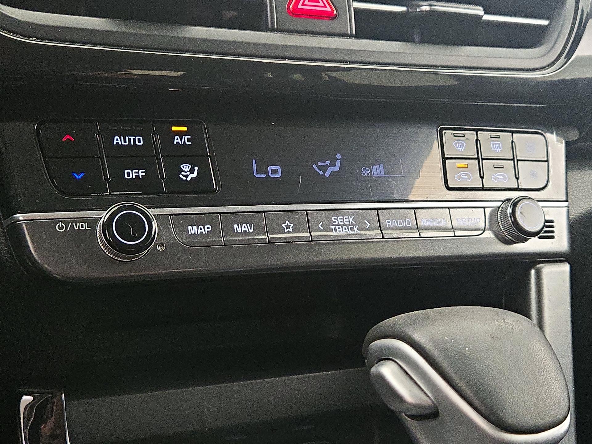 Thumbnail: 2024 Kia Seltos - 17