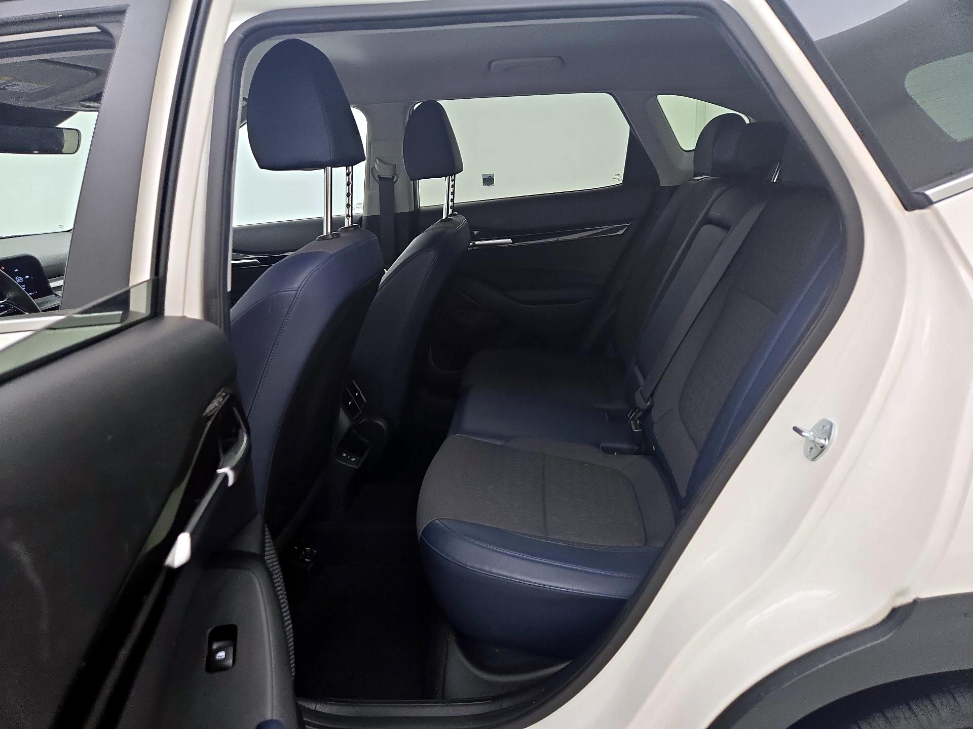 Thumbnail: 2024 Kia Seltos - 20