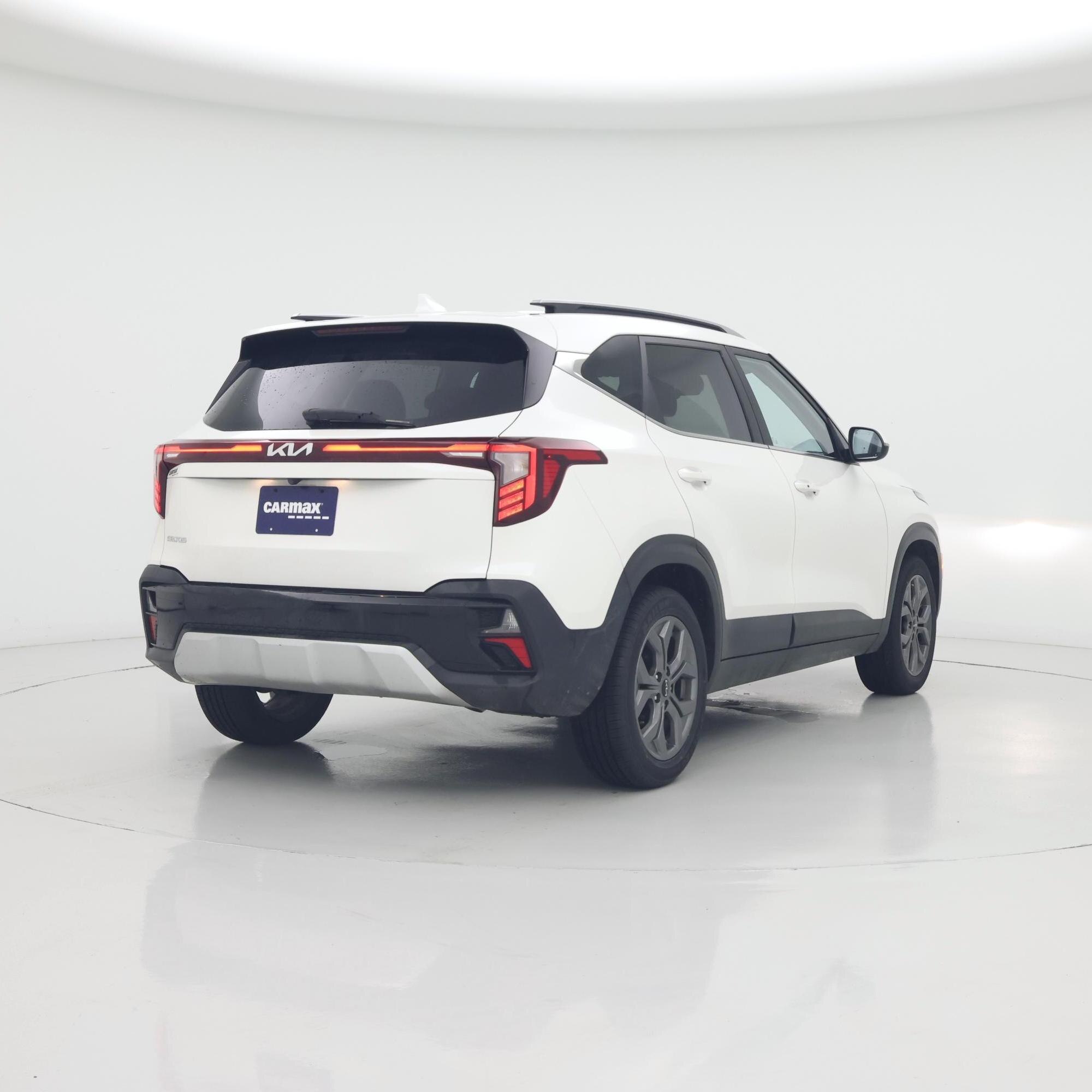 Thumbnail: 2024 Kia Seltos - 8