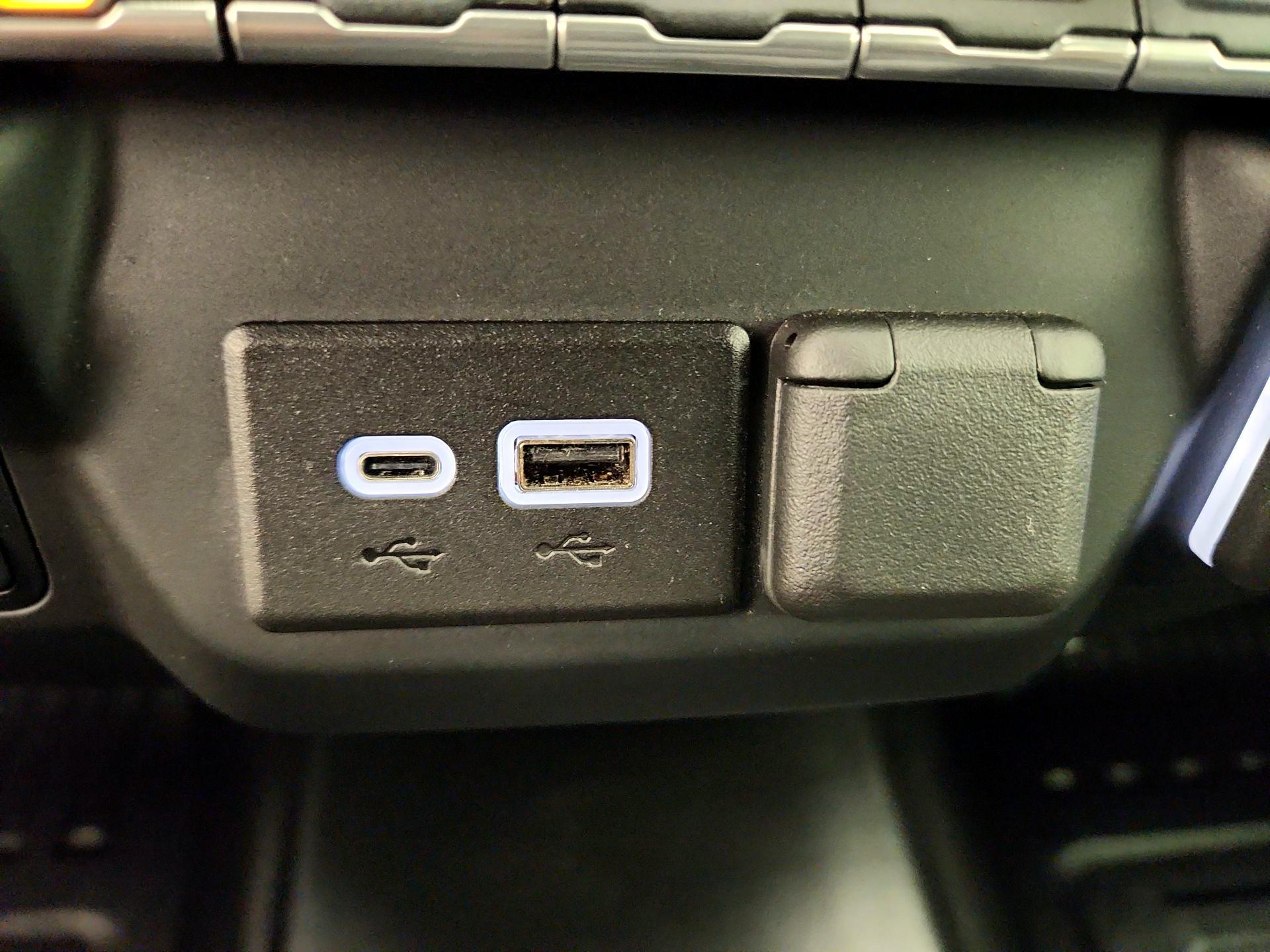 Thumbnail: 2024 GMC Sierra 2500 - 18