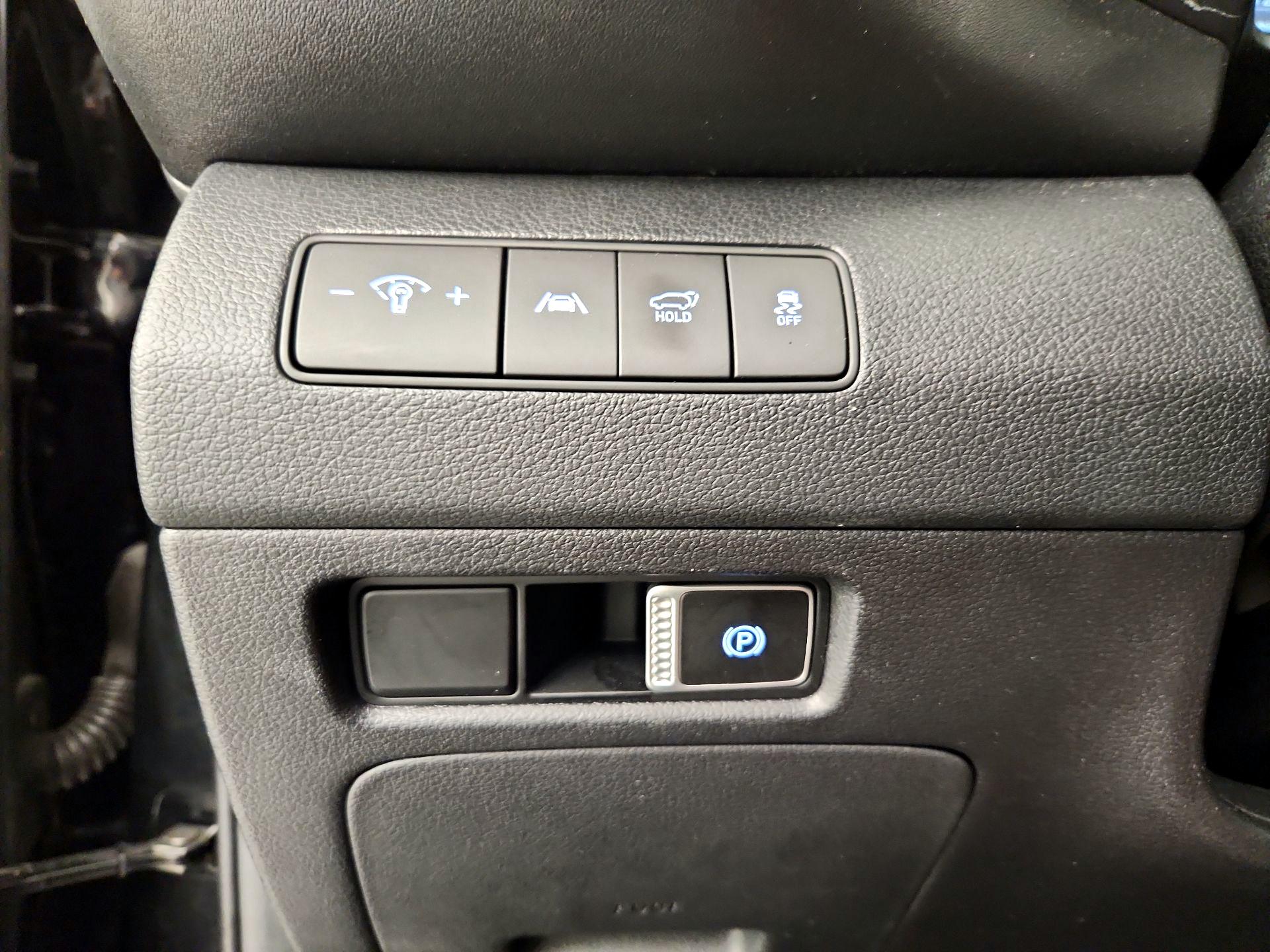 Thumbnail: 2023 Hyundai Santa Fe - 13