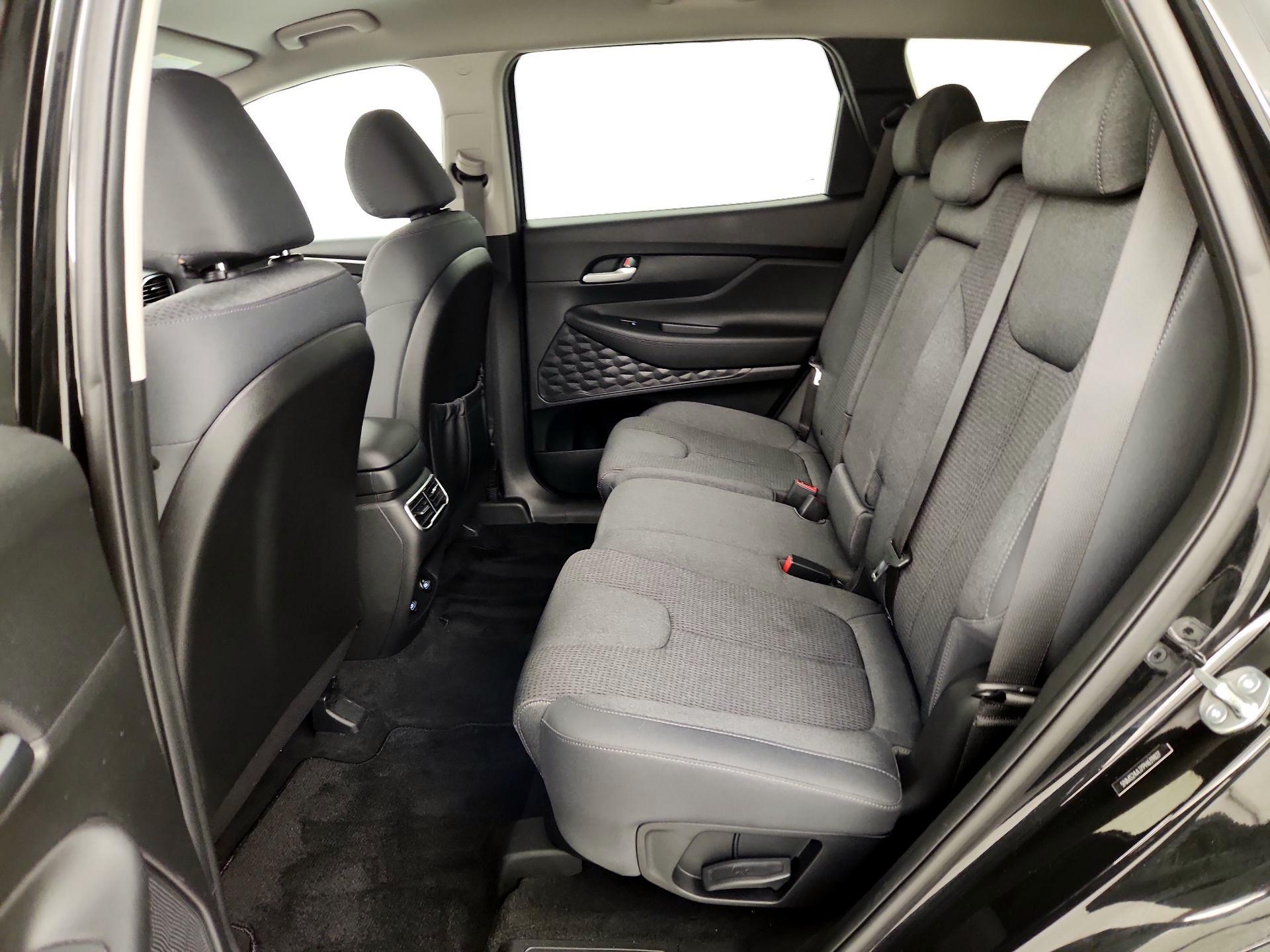 Thumbnail: 2023 Hyundai Santa Fe - 20