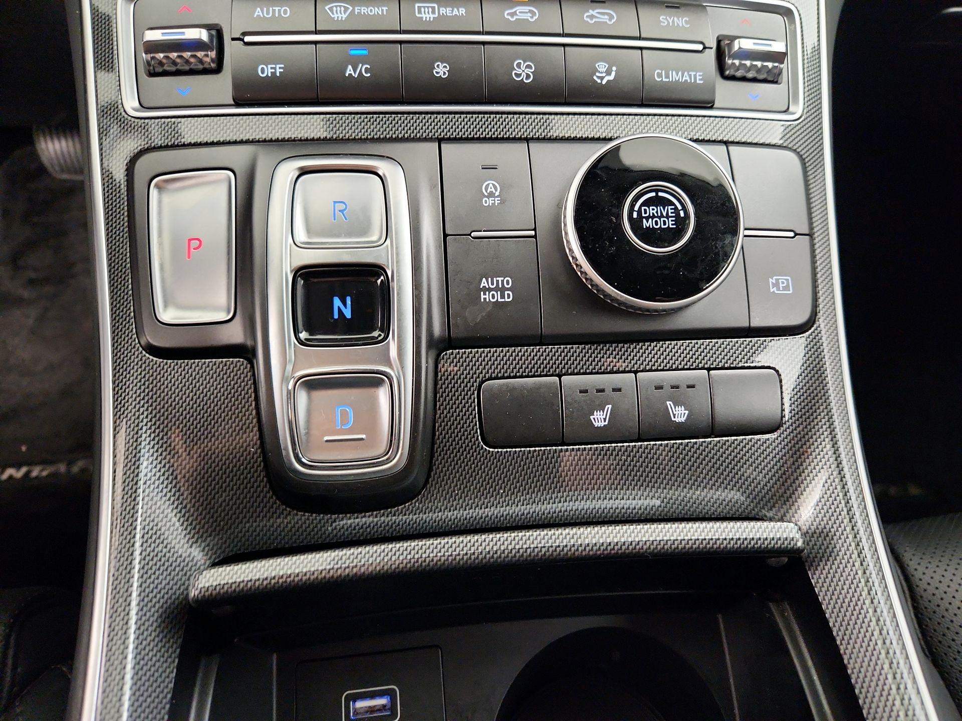 Thumbnail: 2023 Hyundai Santa Fe - 18