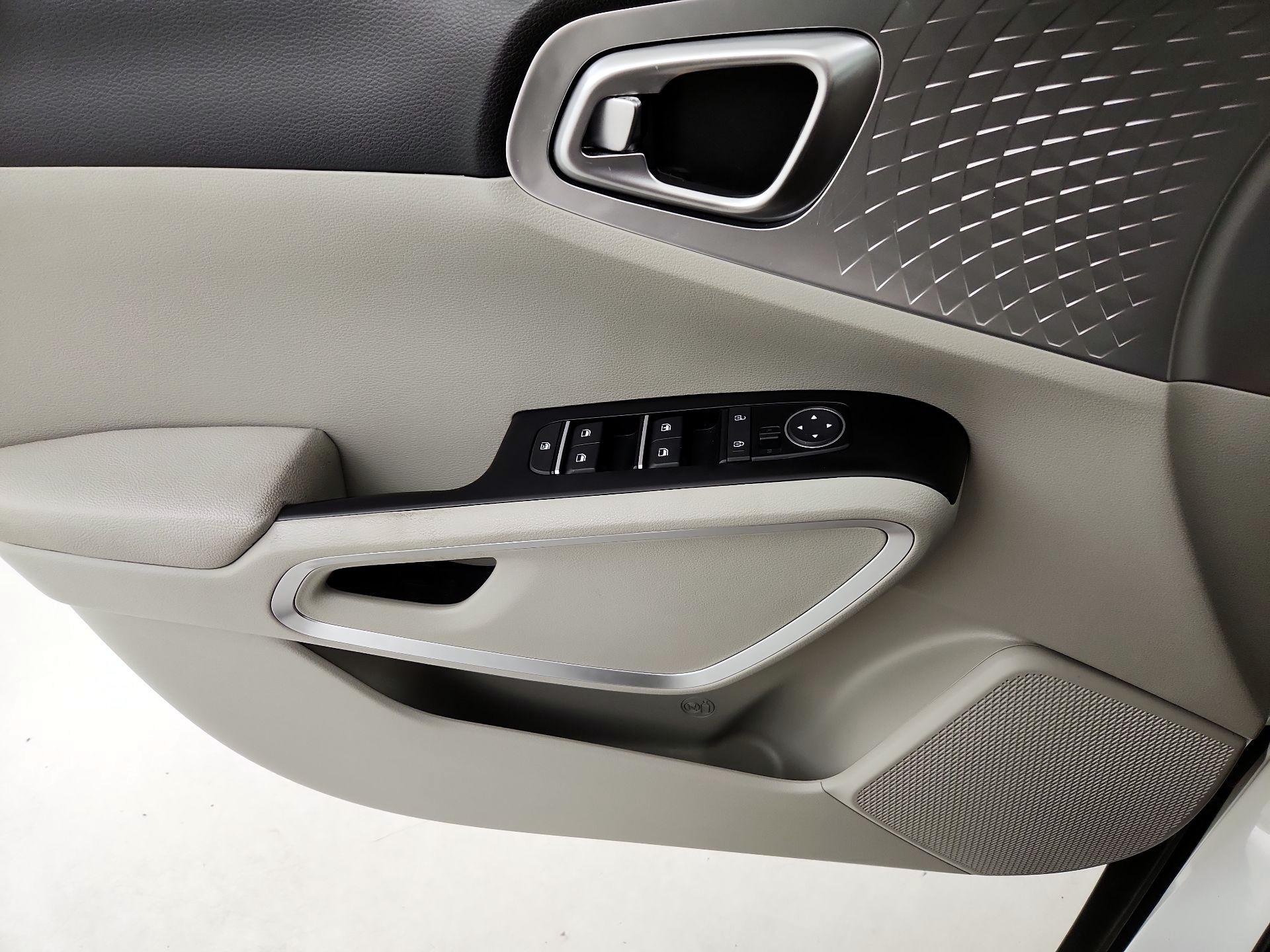 Thumbnail: 2025 Kia Soul - 12