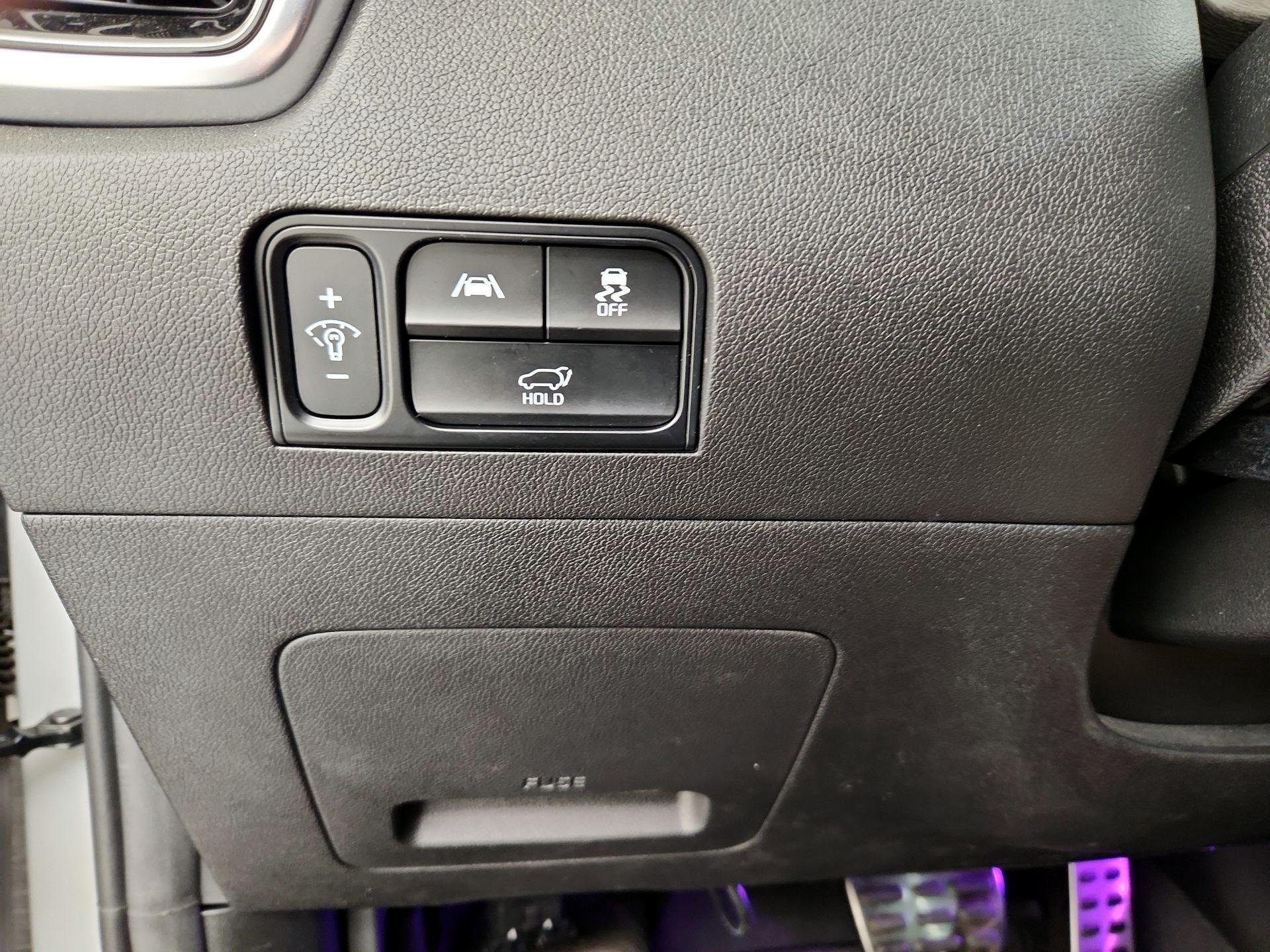 Thumbnail: 2023 Kia Sorento - 13