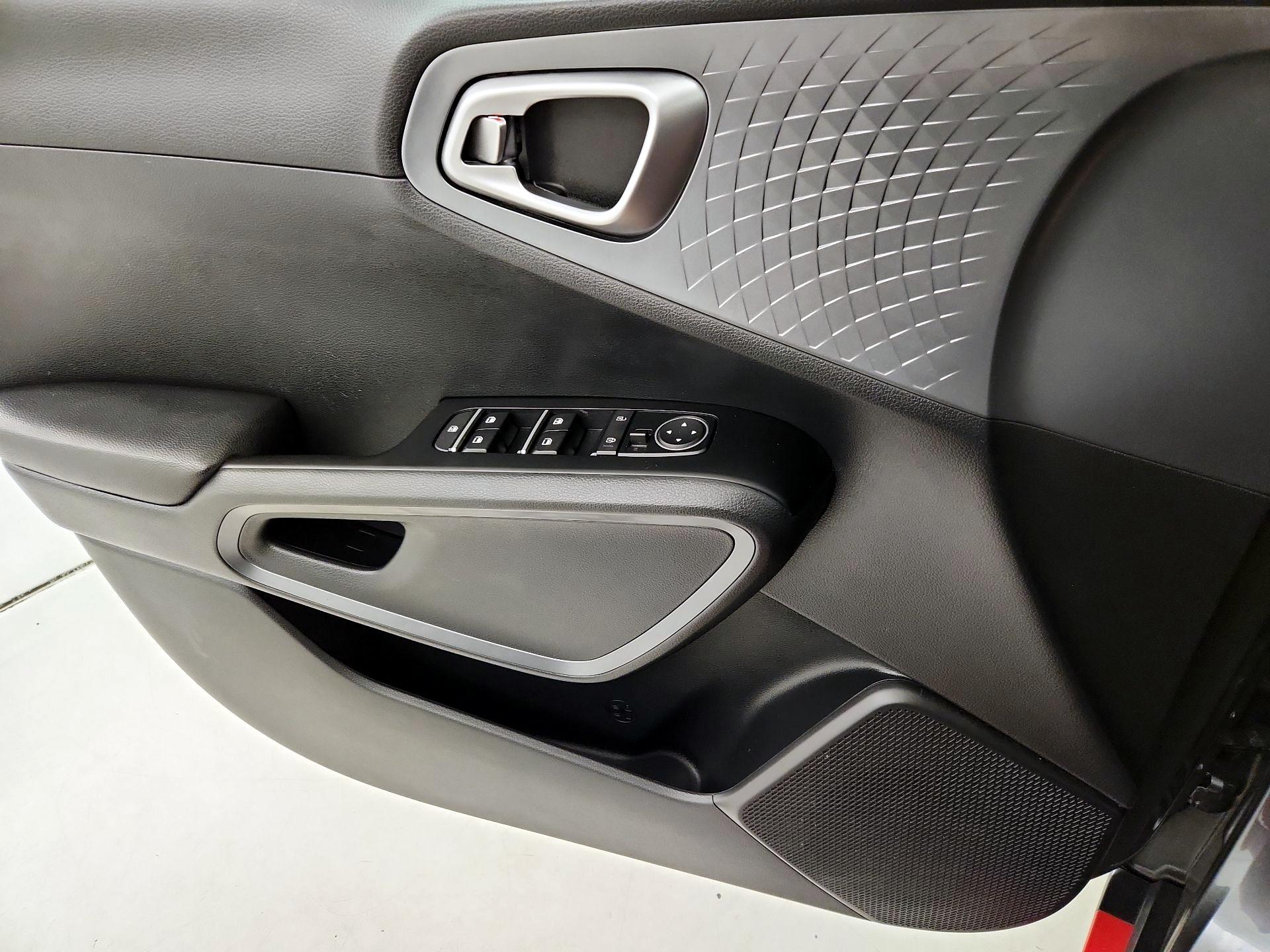 Thumbnail: 2021 Kia Soul - 12