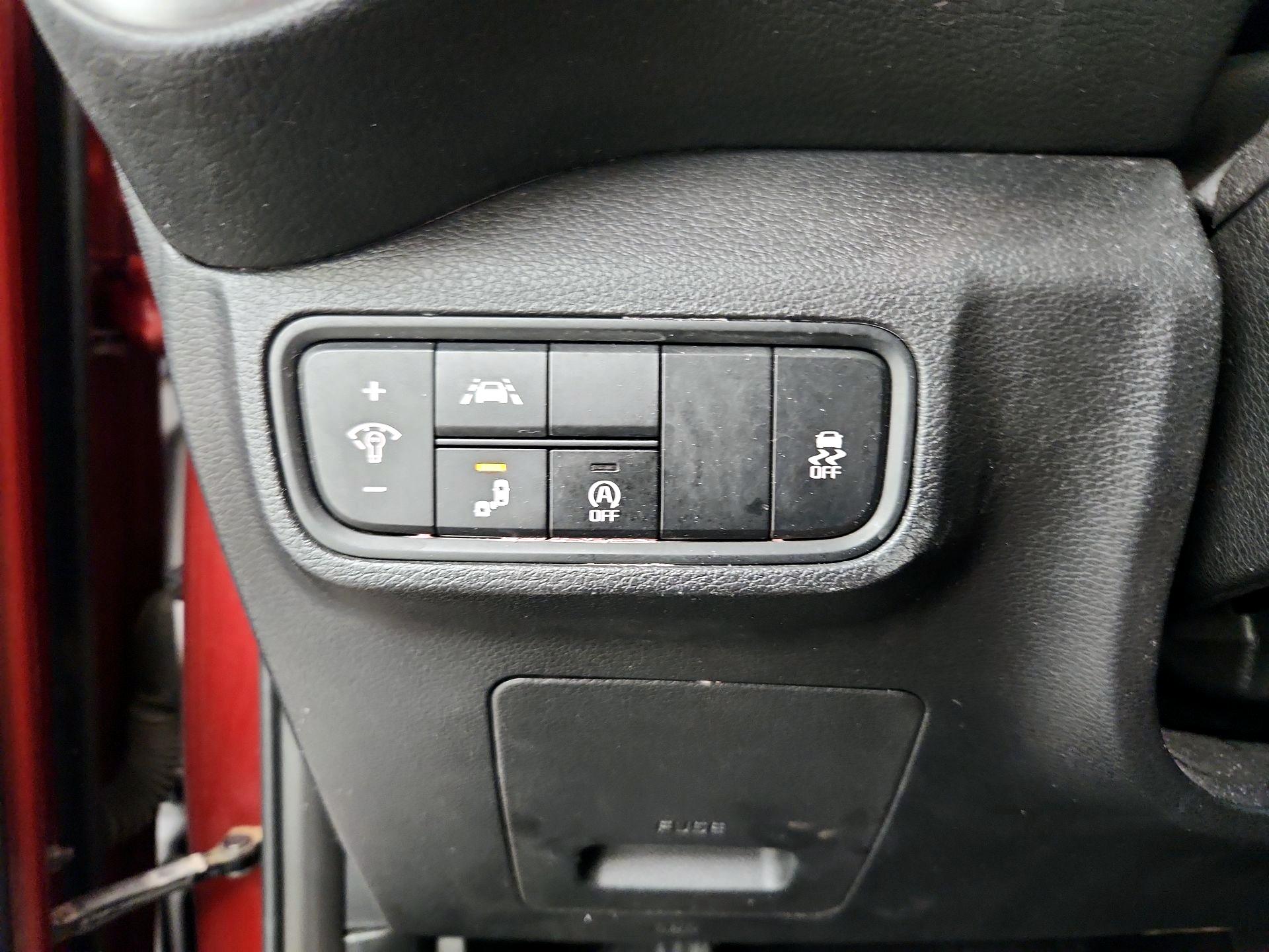 Thumbnail: 2020 Kia Soul - 13